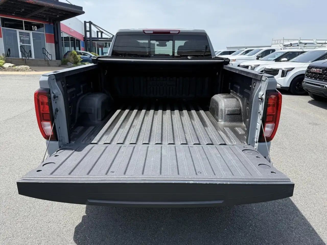 GMC Sierra 1500 снимка GMC Sierra 1500