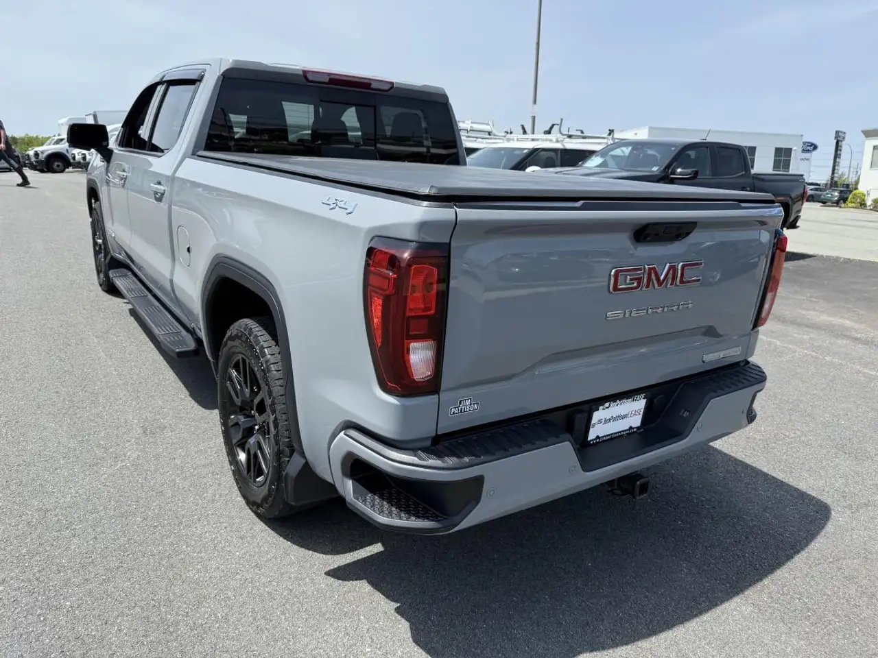 GMC Sierra 1500 снимка GMC Sierra 1500