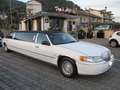 Lincoln Town Car Limousine - thumbnail 9