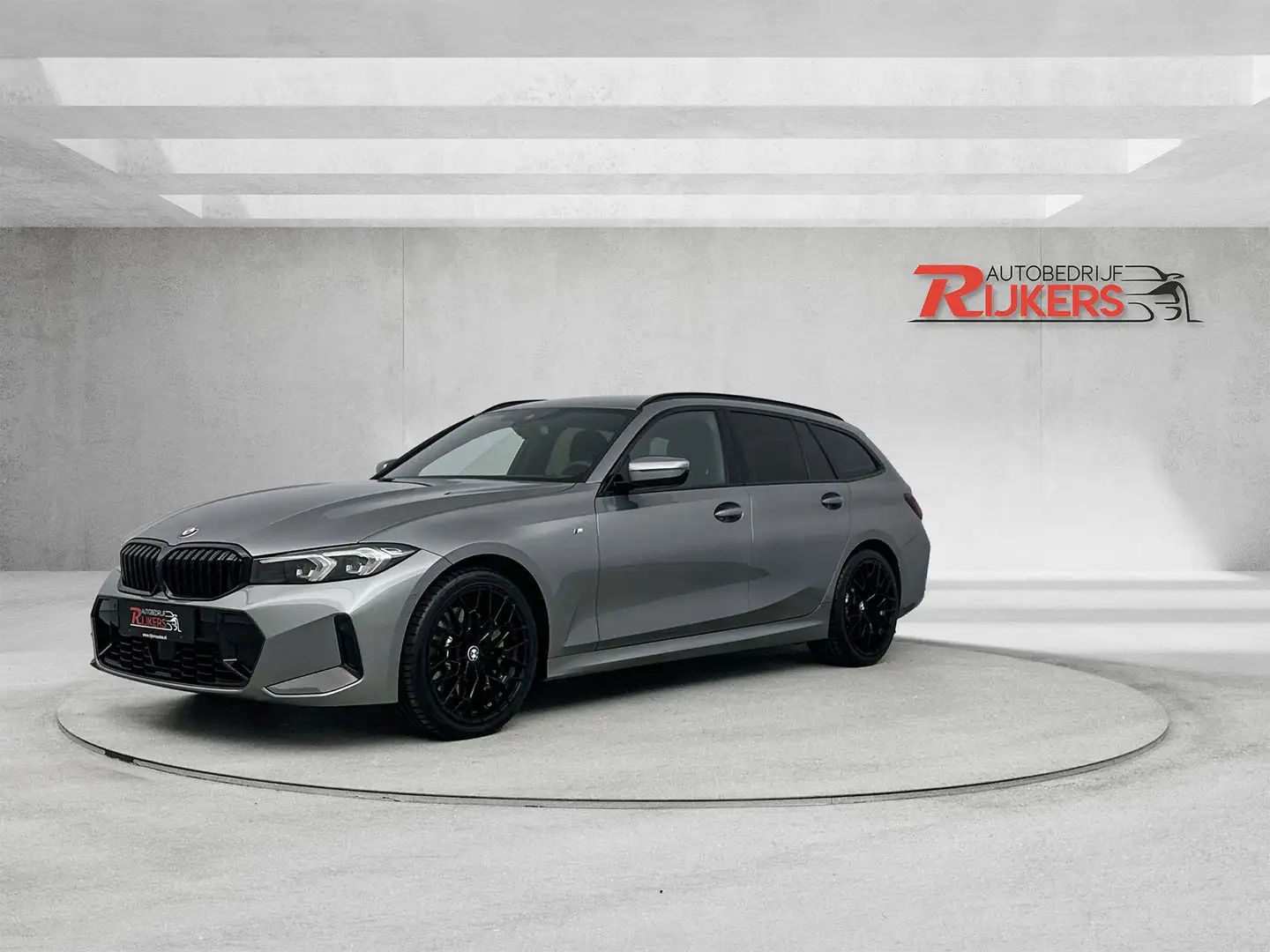 BMW 330 3-serie Touring 330i xDrive M- sport Aut Acc,Apple Gris - 1