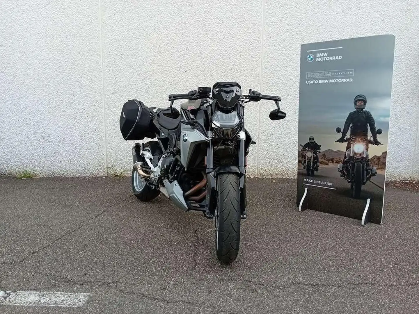 BMW F 900 R Abs Zwart - 2