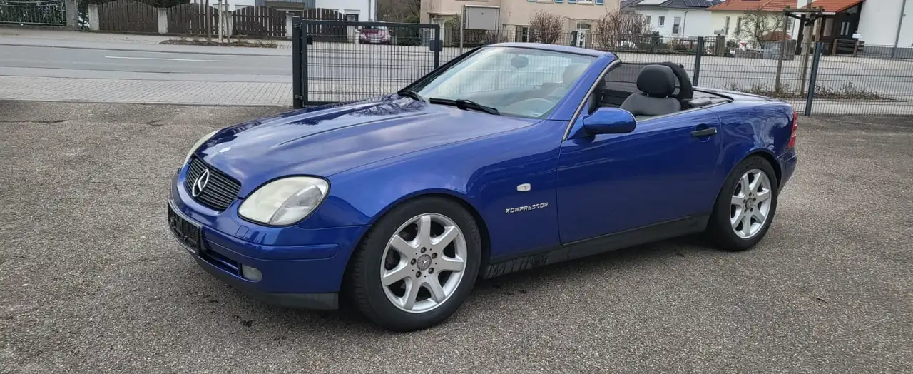 Mercedes-Benz SLK 230