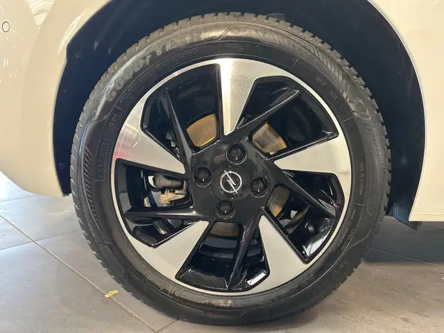 Opel Corsa view 3