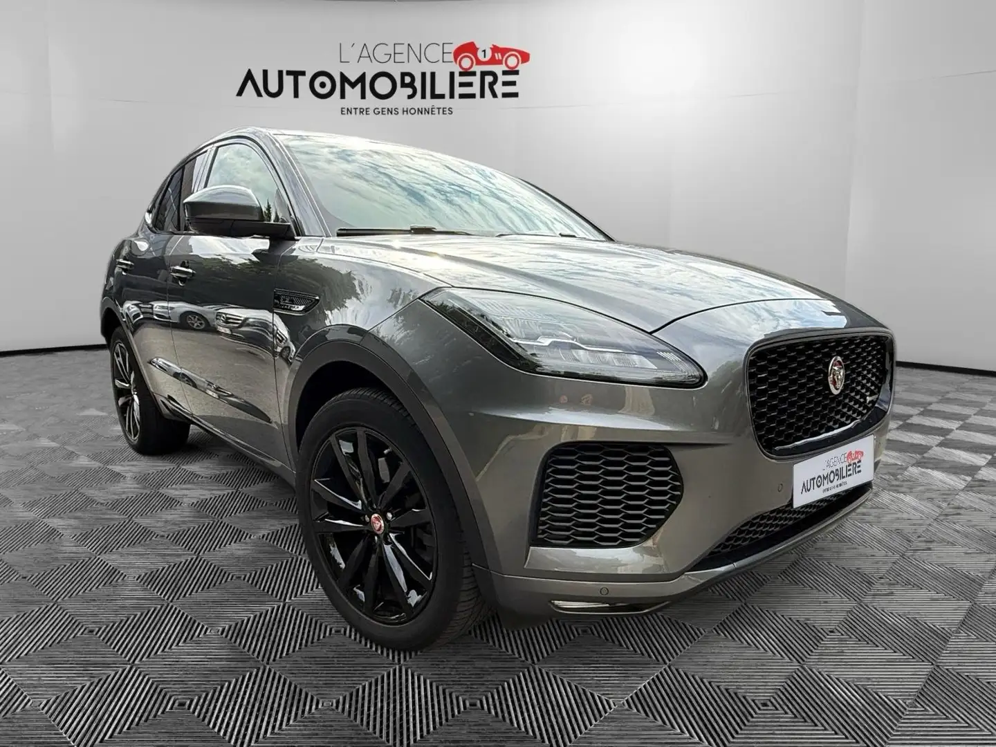 Jaguar E-Pace E-Pace 2.0 T AWD R-Dynamic (EU6.2) Gris - 1