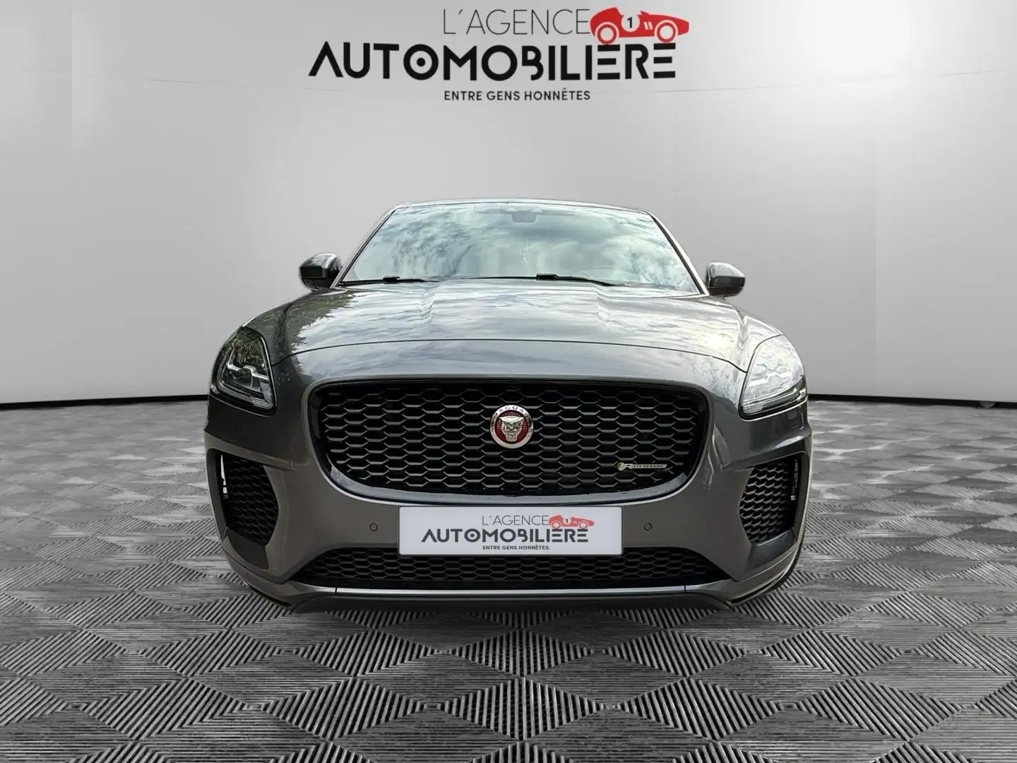 Jaguar E-Pace E-Pace 2.0 T AWD R-Dynamic (EU6.2) Gris - 2