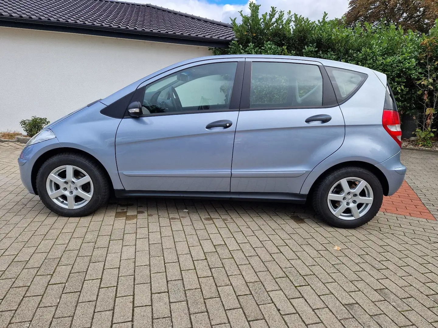 Mercedes-Benz A 170 /Automatik//ÖLSERVICE IST NEU//2 HAND//ZHS Blau - 2