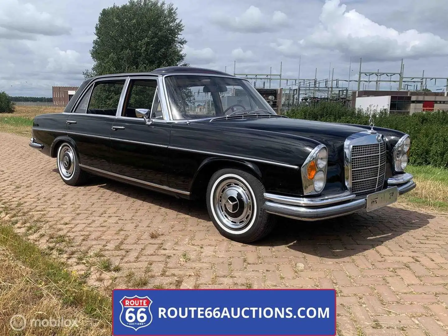 Mercedes-Benz 300 SEL Nero - 1