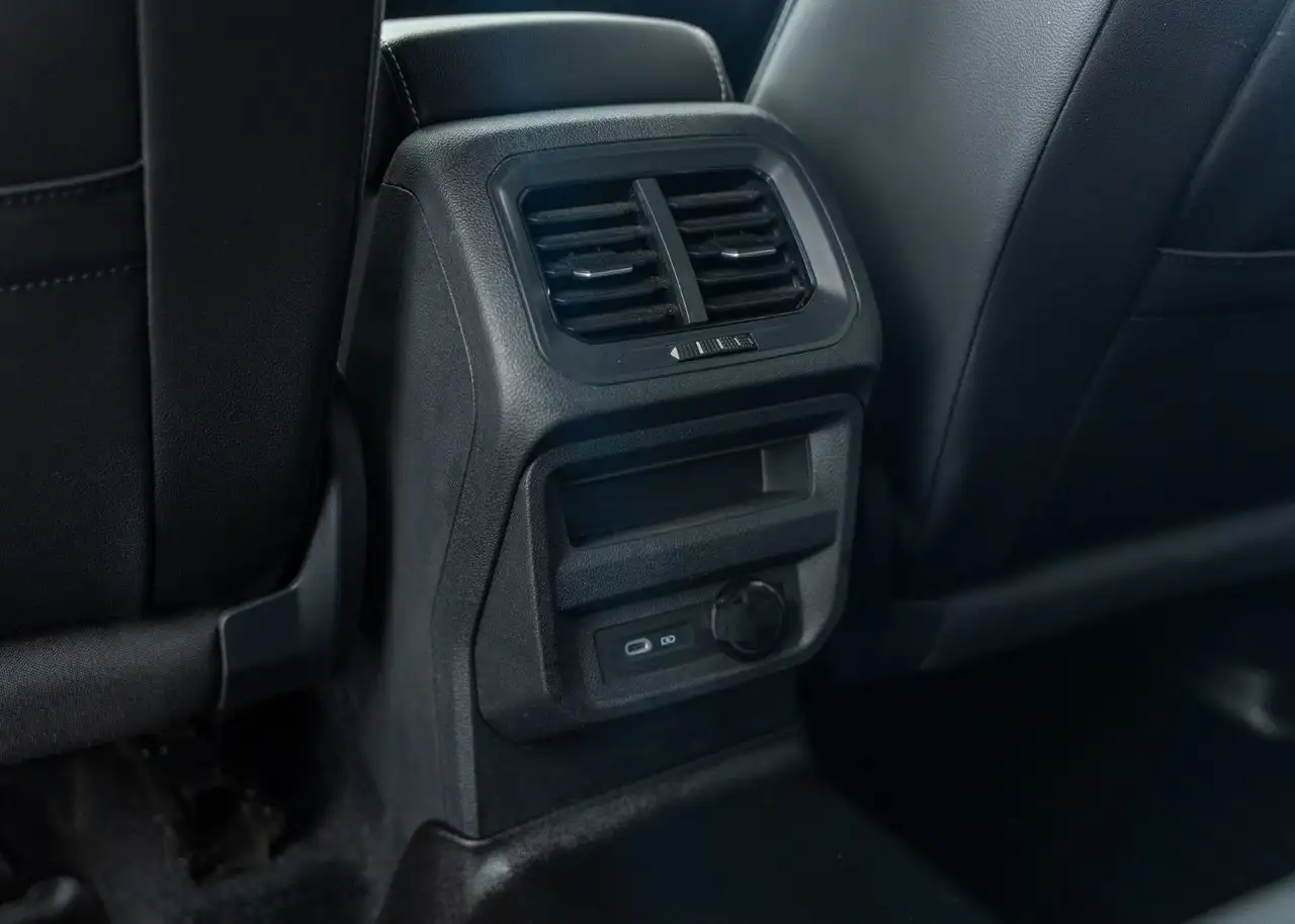 Volkswagen Tiguan photo Volkswagen Tiguan