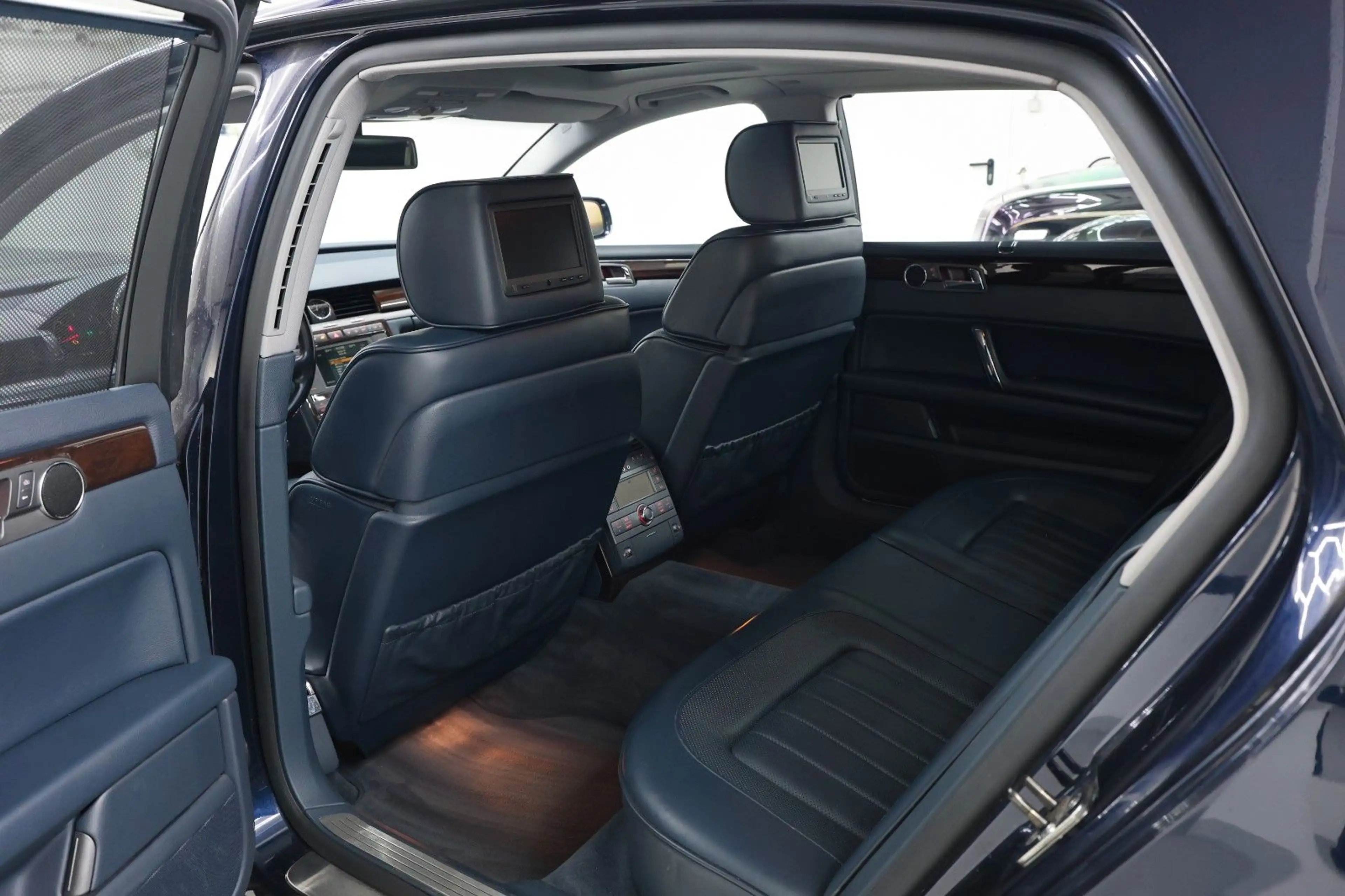 Volkswagen Phaeton V6 TDI 4Motion lang 2.Hand — photo 15