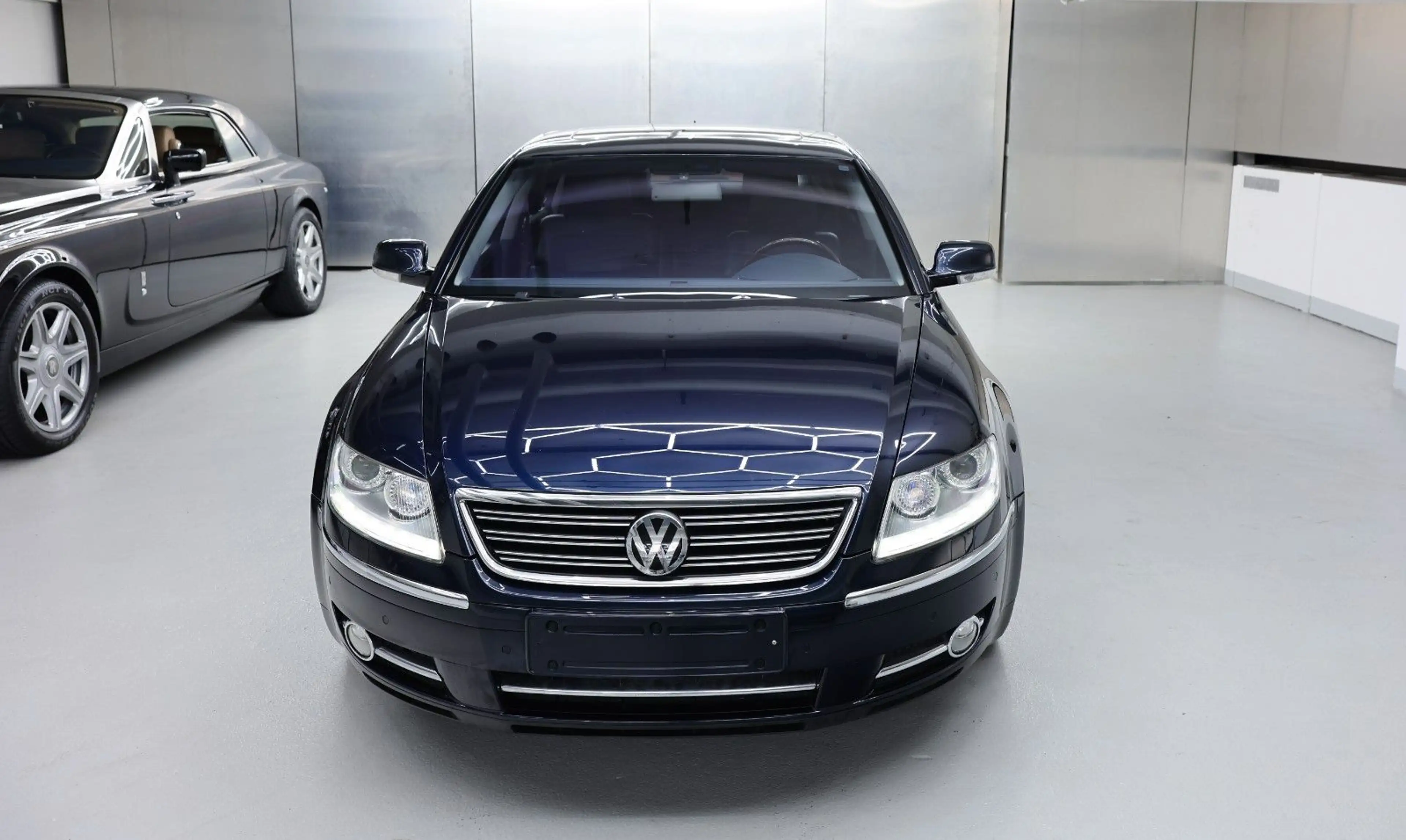 Volkswagen Phaeton V6 TDI 4Motion lang 2.Hand — photo 2