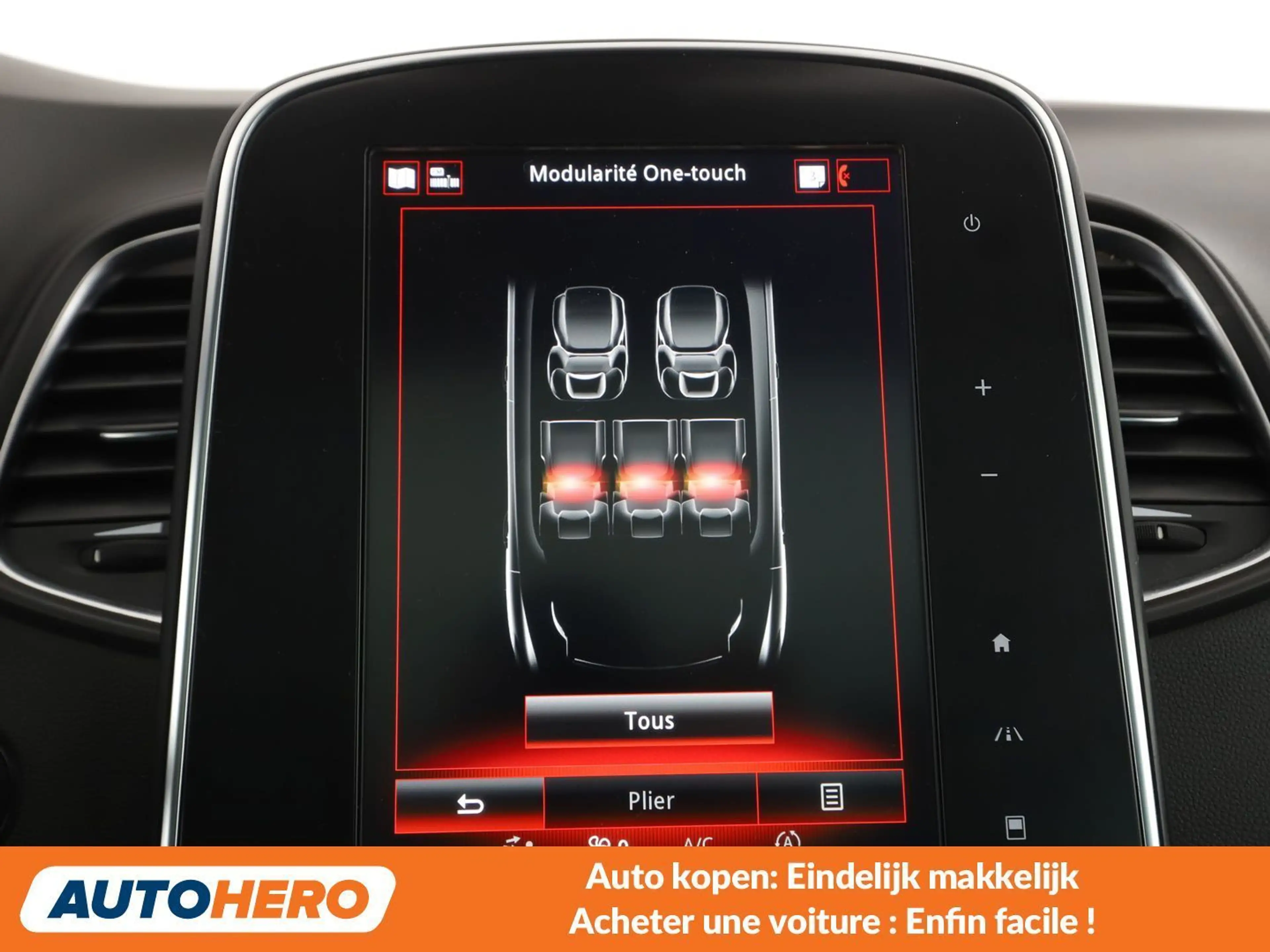 Renault Scenic 1.3 TCe Black Edition — photo 14