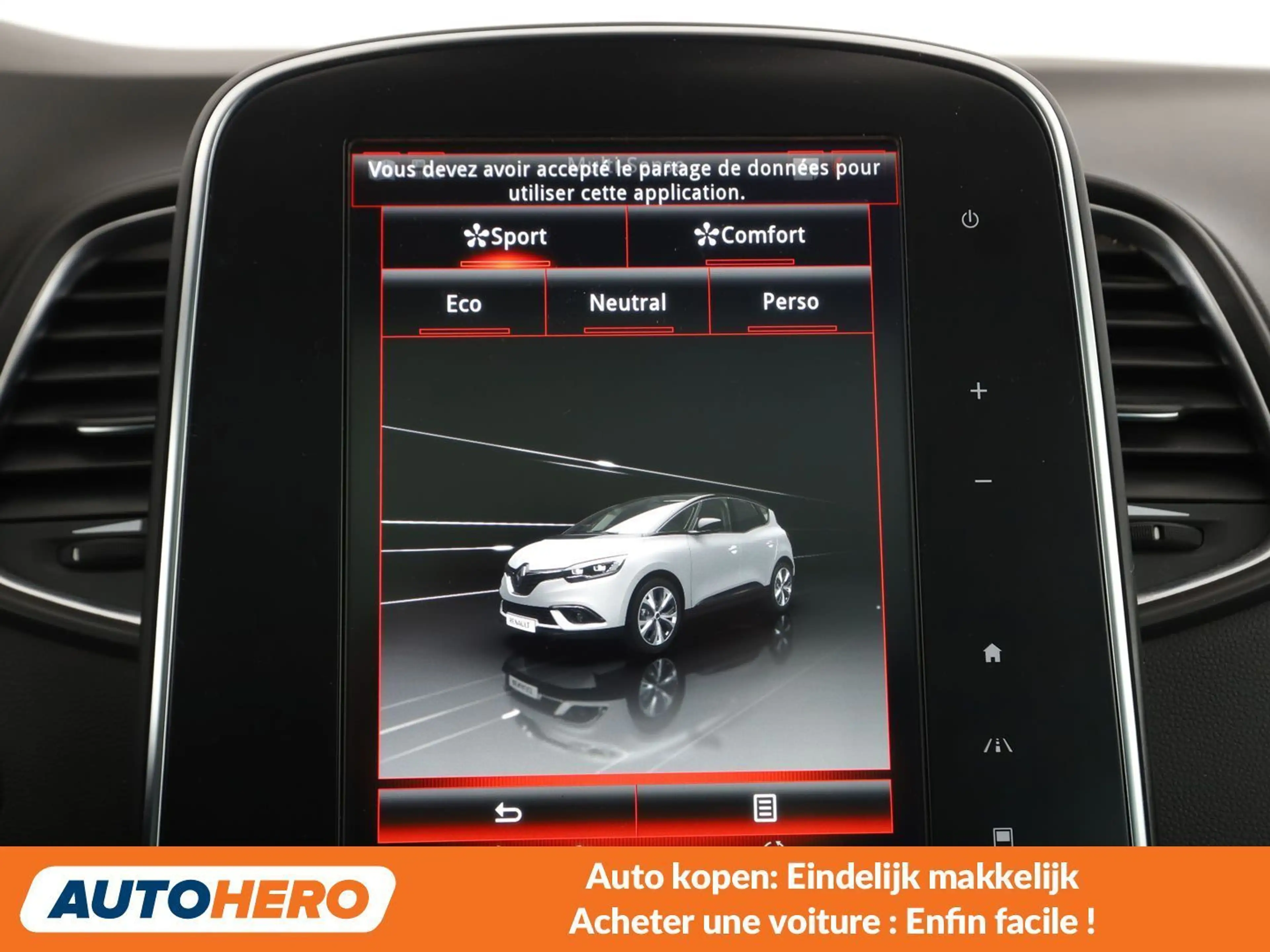 Renault Scenic 1.3 TCe Black Edition — photo 11