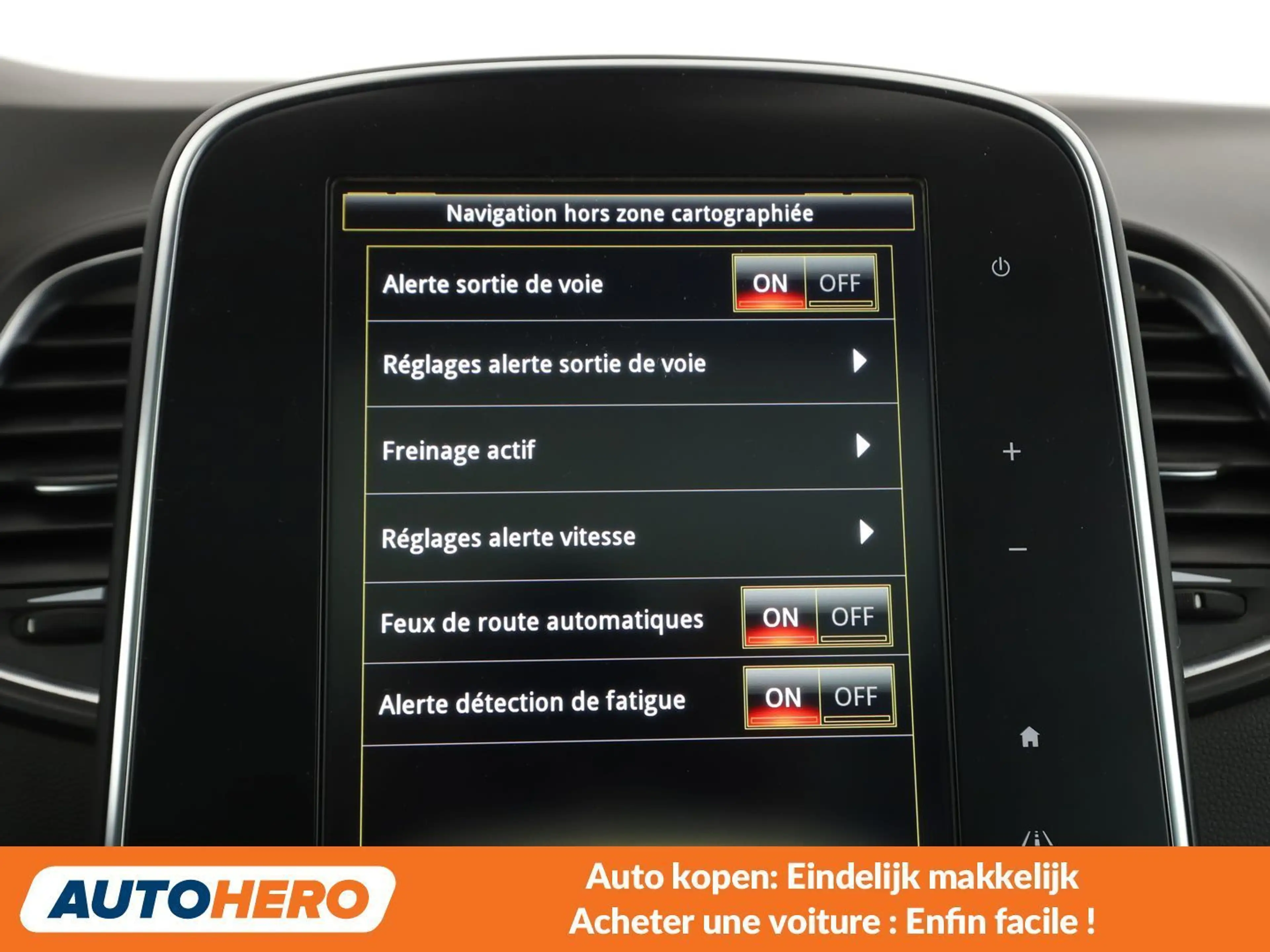 Renault Scenic 1.3 TCe Black Edition — photo 10