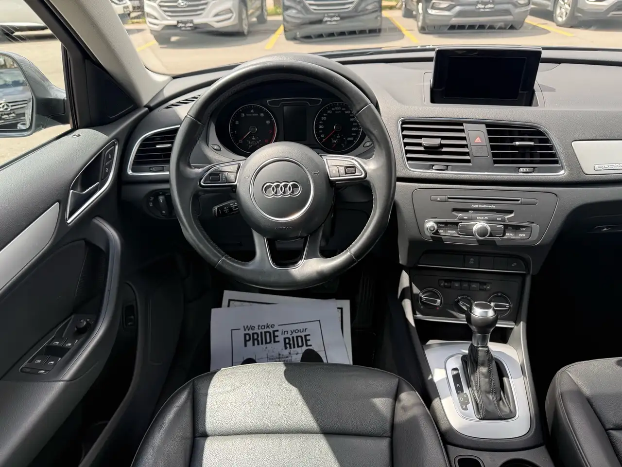 Audi Q3 снимка Audi Q3
