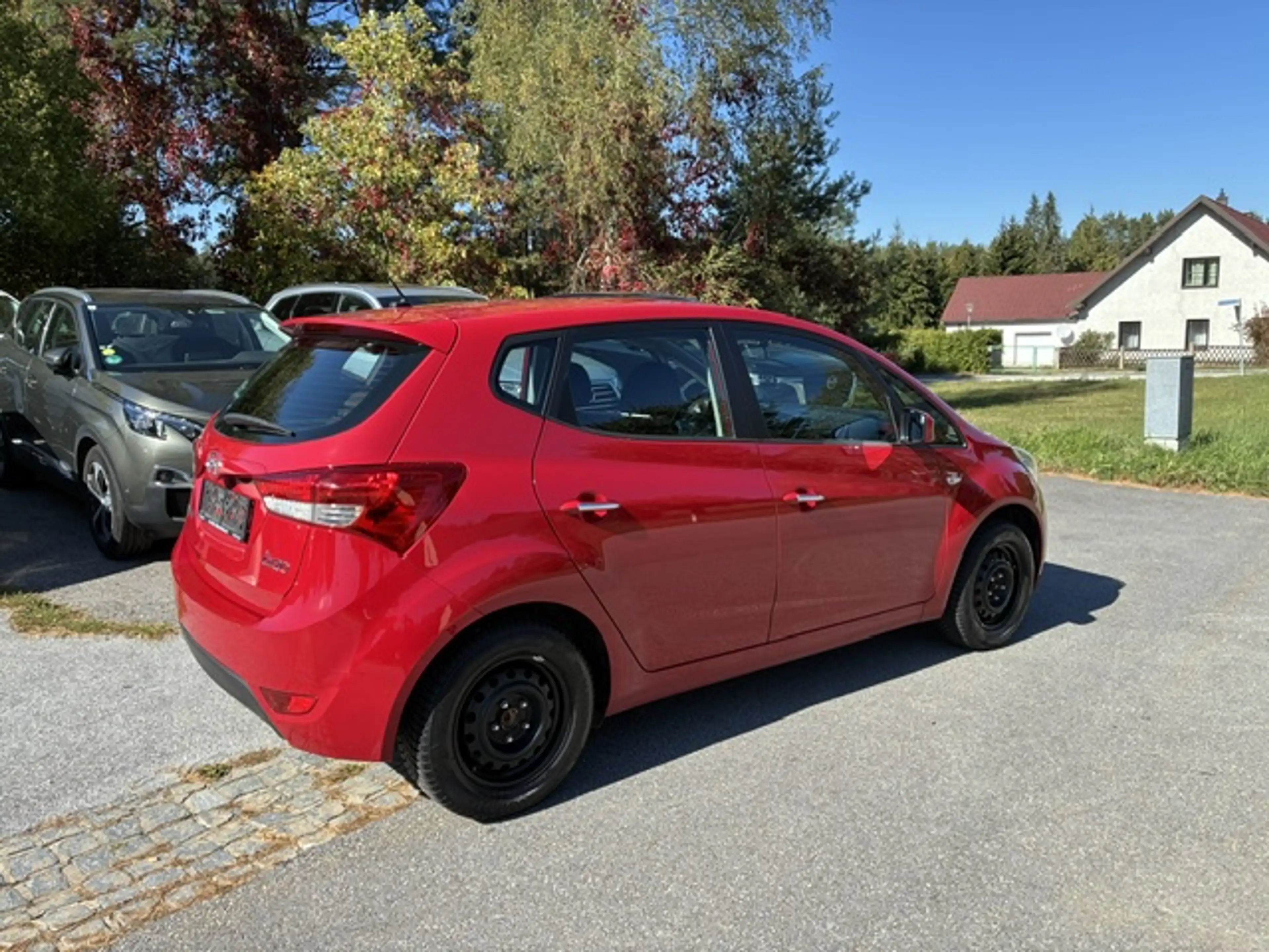 Hyundai iX20 — photo 5