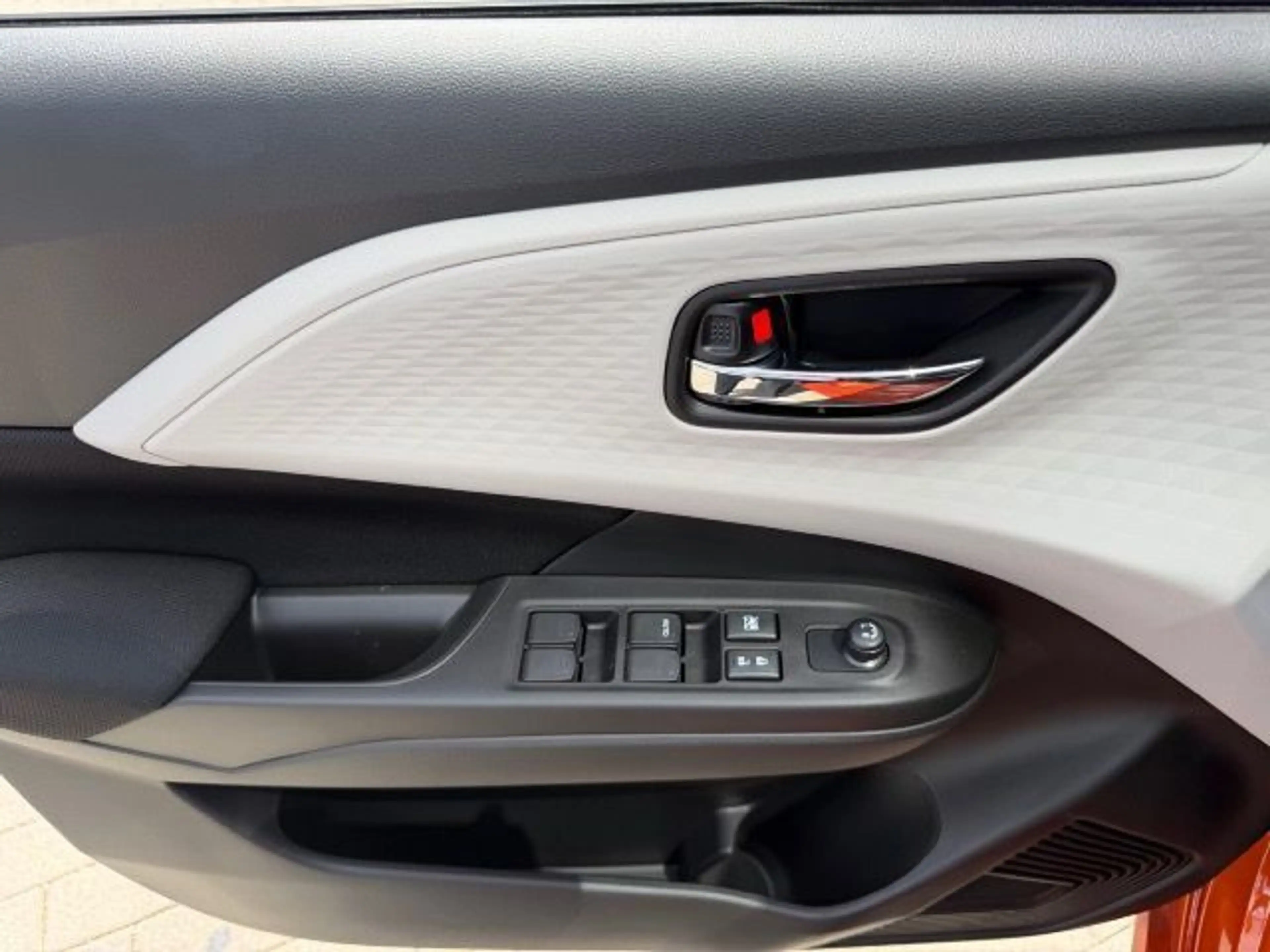Suzuki Swift SWIFT 1.2 DUALJET HYBRID AUTOMATIK COMFORT — photo 14