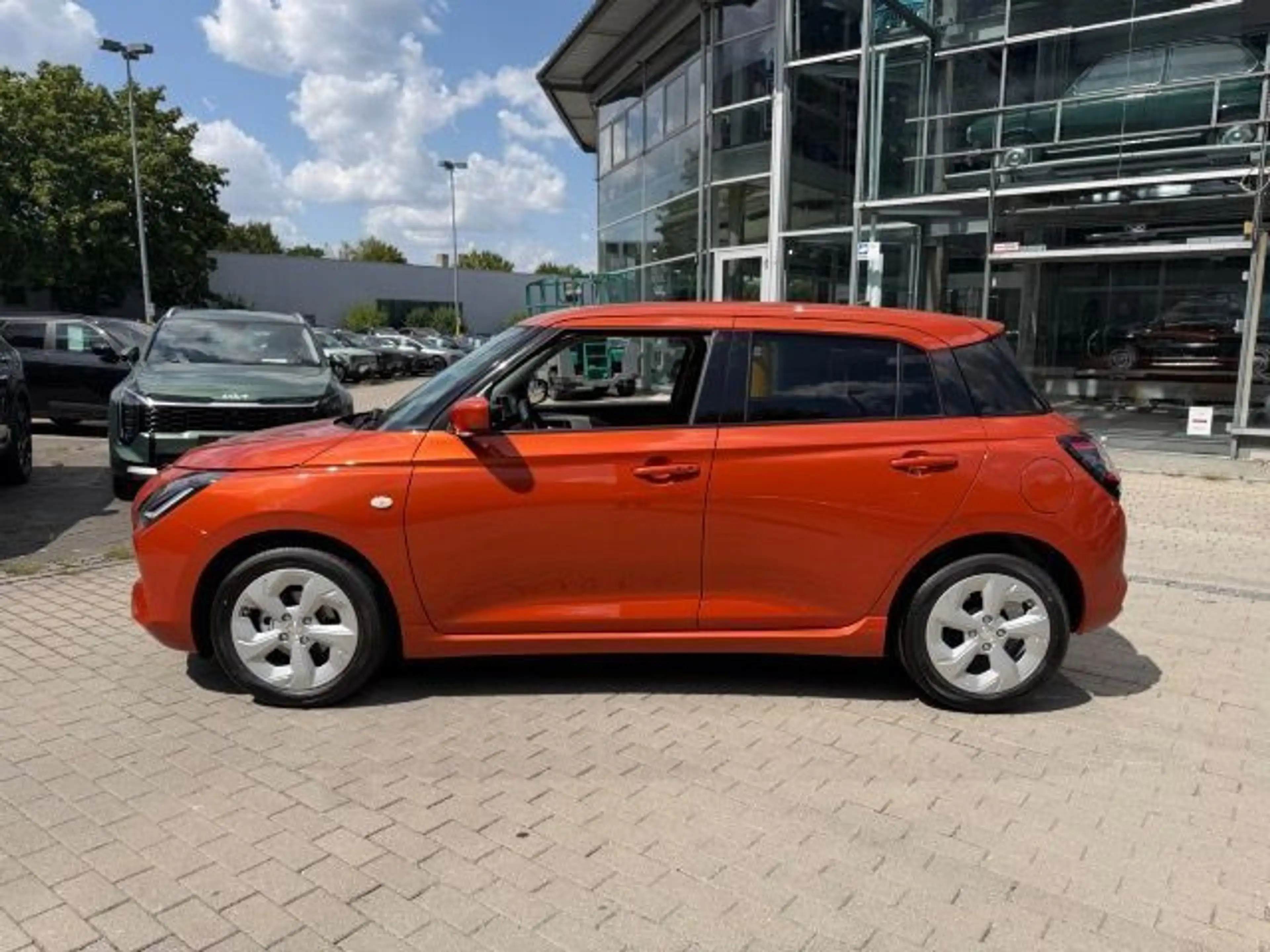 Suzuki Swift SWIFT 1.2 DUALJET HYBRID AUTOMATIK COMFORT — photo 10