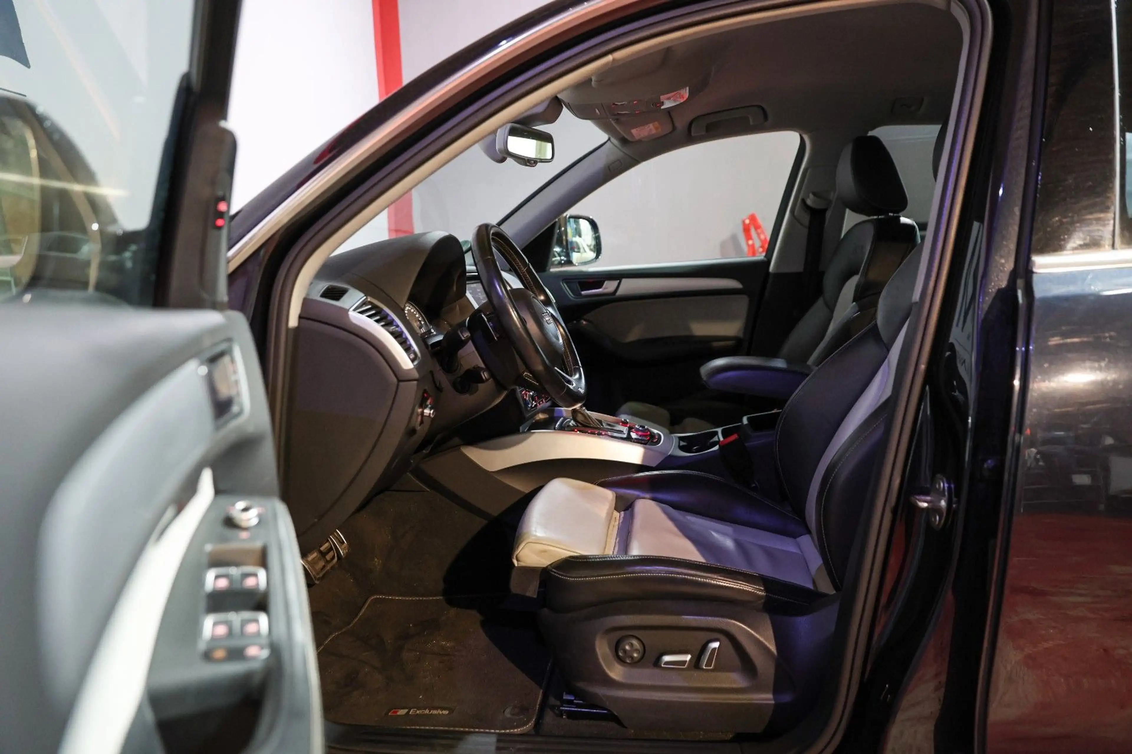 Audi SQ5 3.0 TDI COMPETIT. LEDER BI-COLO NAVI XENON — photo 10