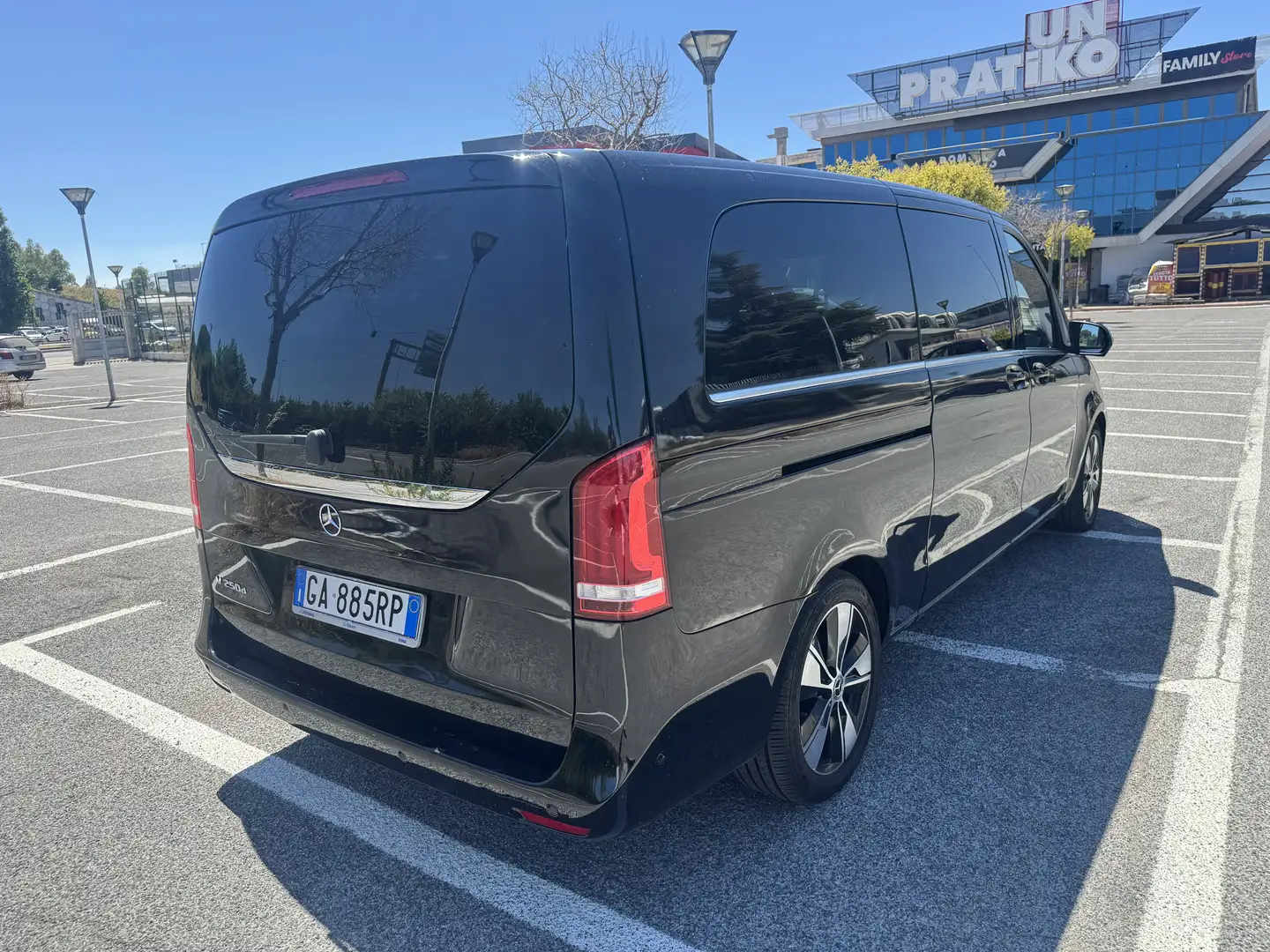 Mercedes-Benz V 220 d extralang 9G-TRONIC Avantgarde Nero - 2