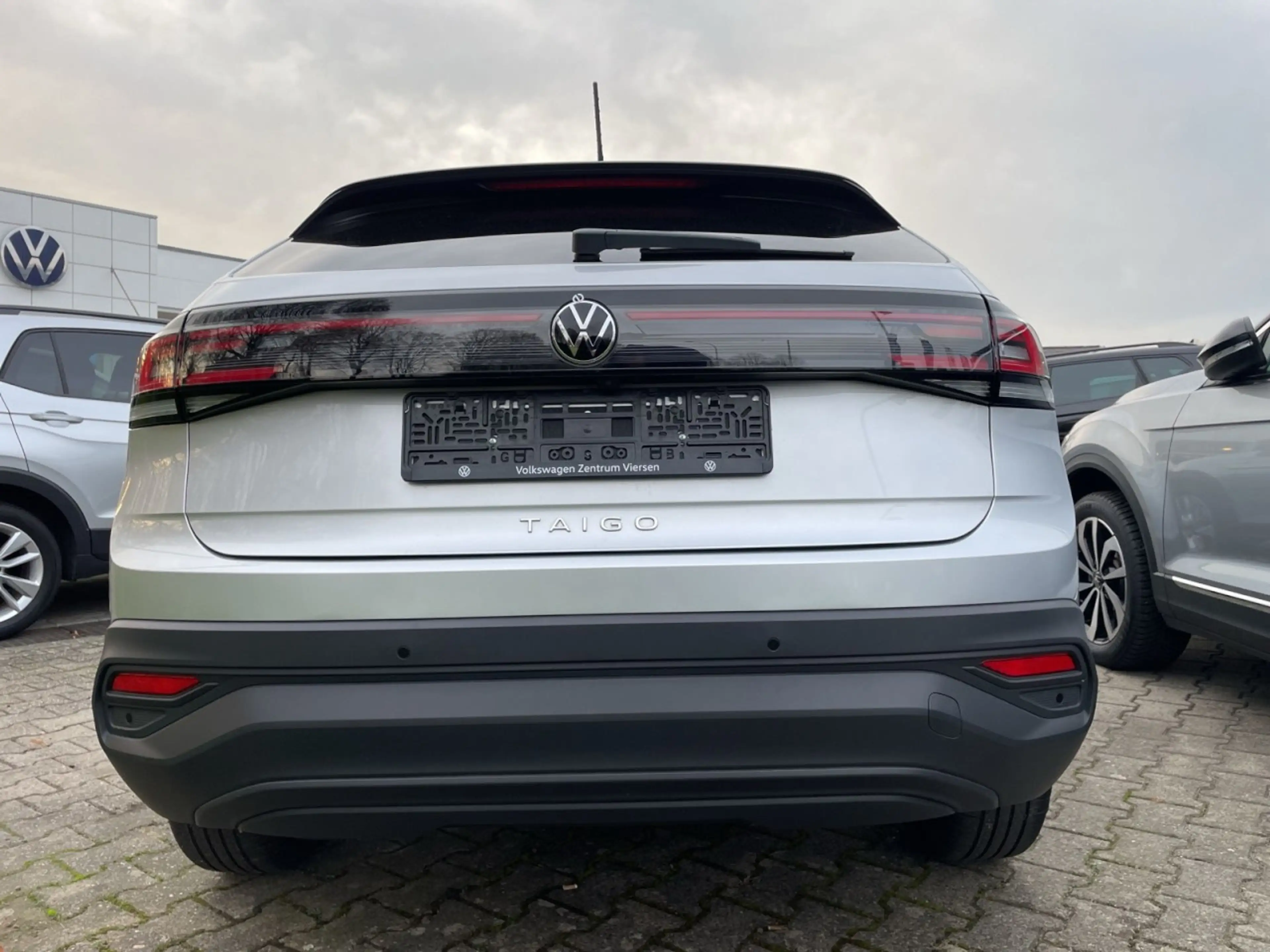 Volkswagen Taigo 1.0 TSI DSG MOVE Klima Navi Rückfahrkamera — photo 4