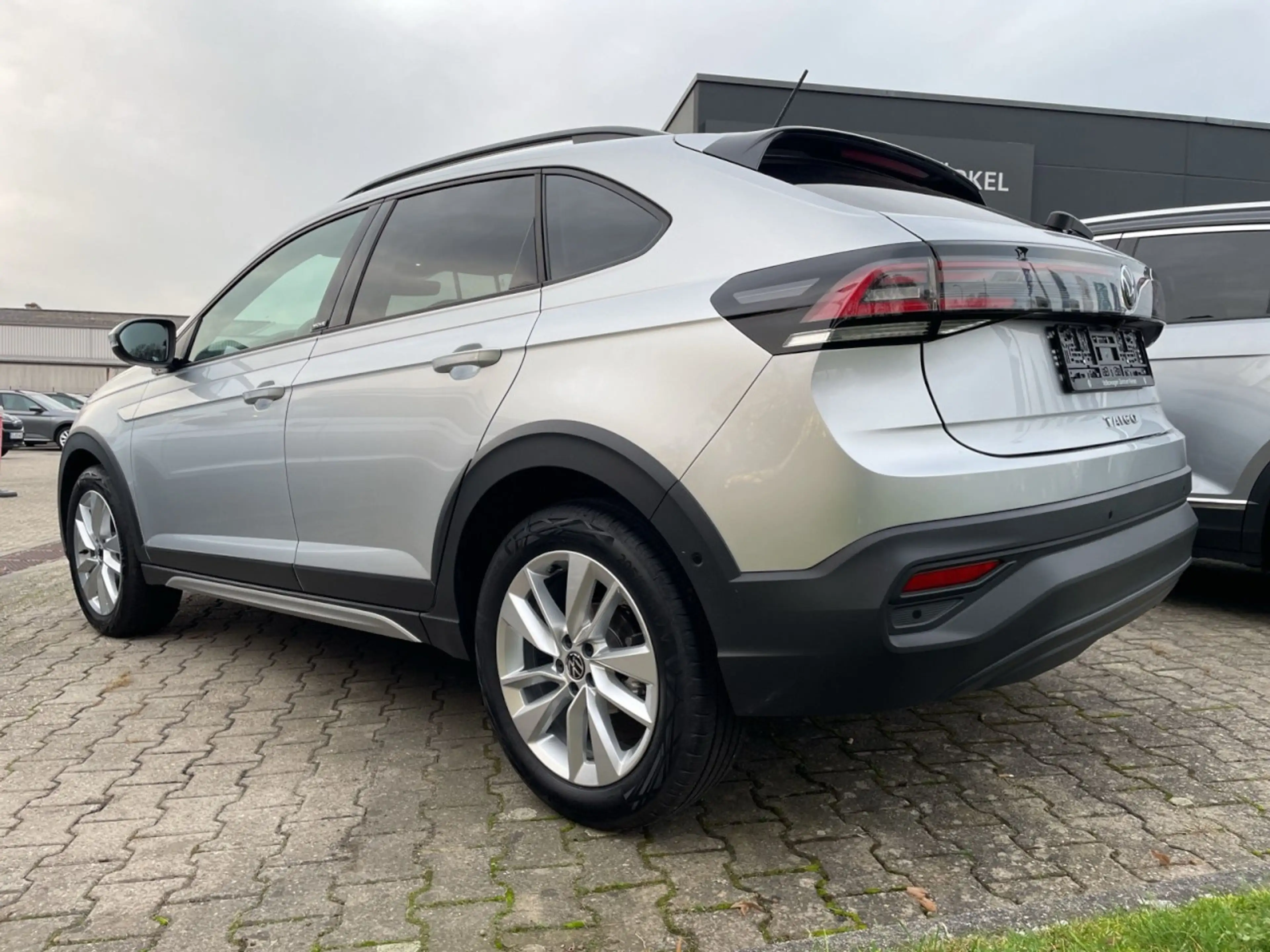Volkswagen Taigo 1.0 TSI DSG MOVE Klima Navi Rückfahrkamera — photo 2