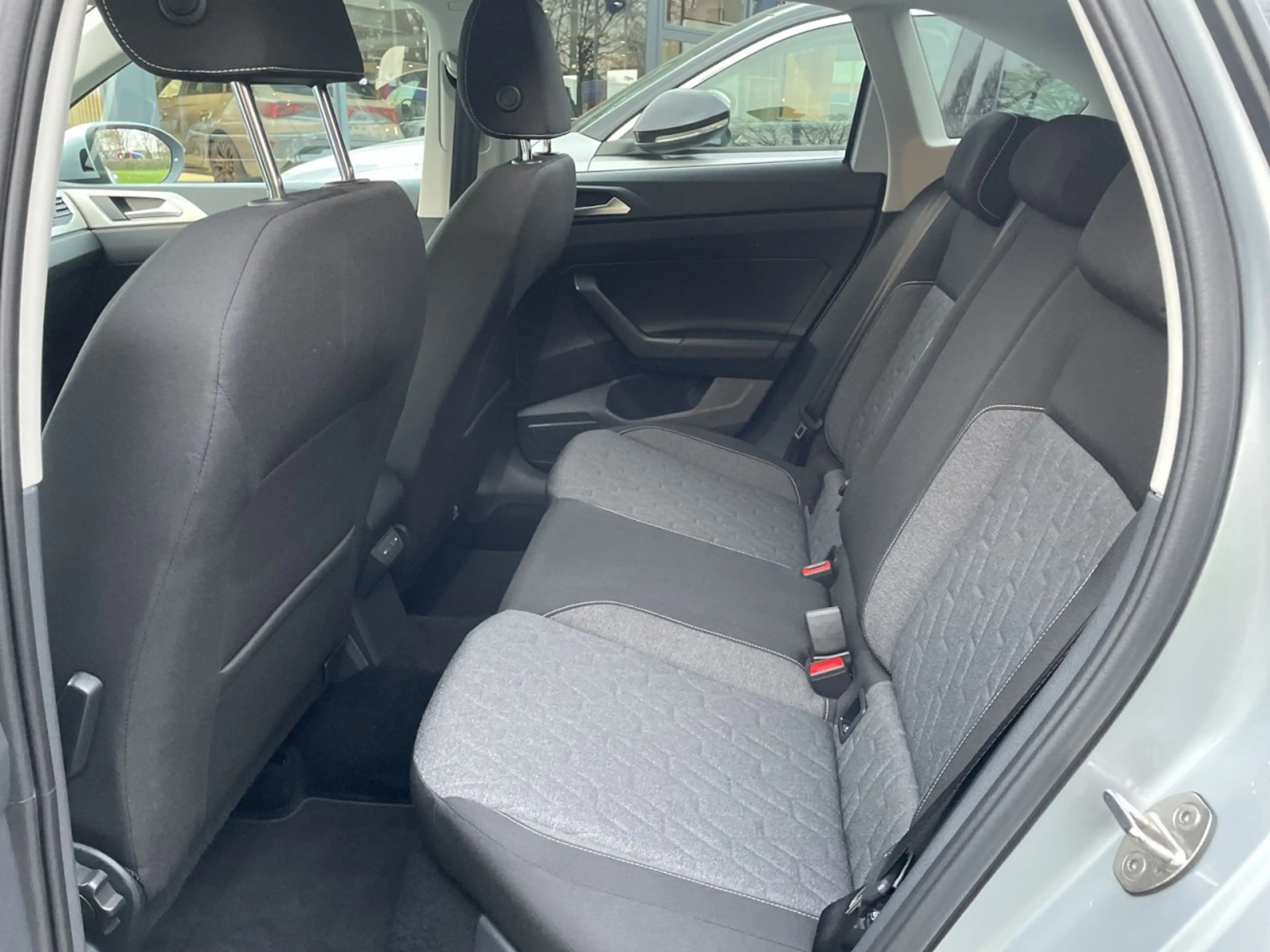 Volkswagen Taigo 1.0 TSI DSG MOVE Klima Navi Rückfahrkamera — photo 8