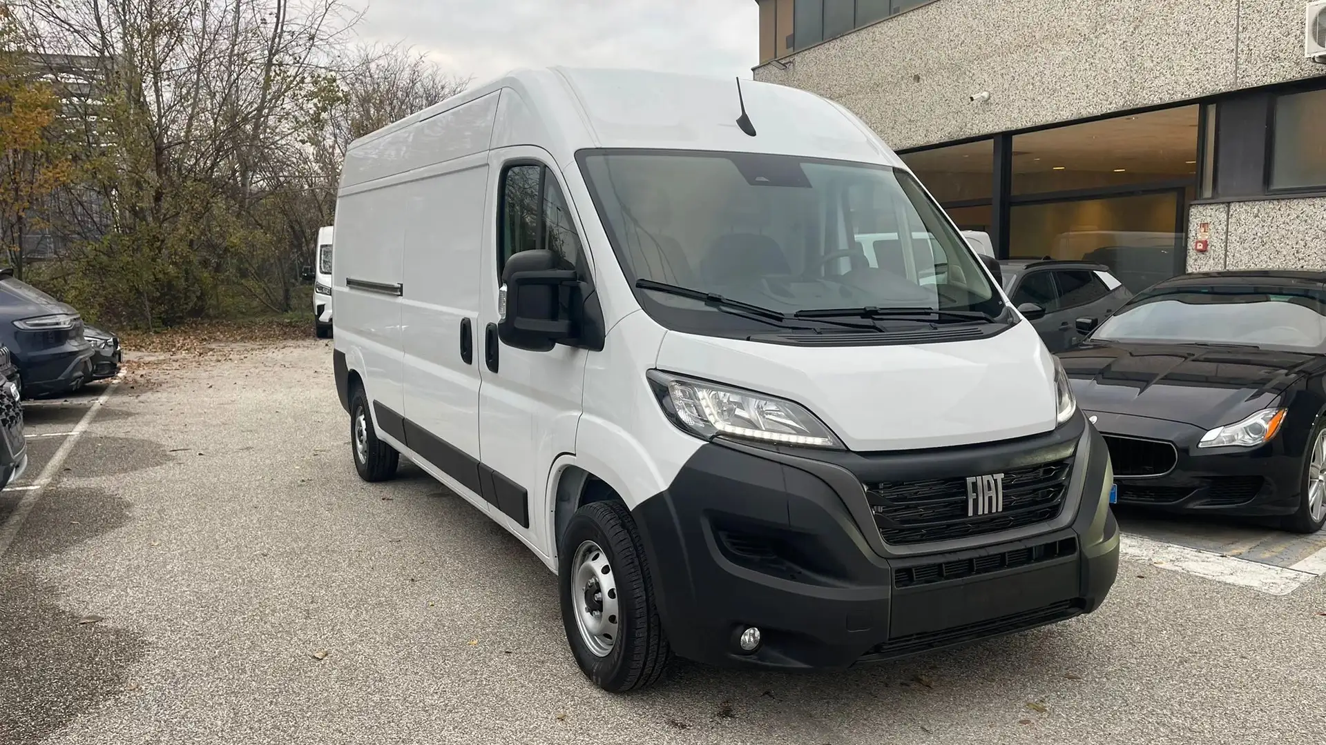Fiat Ducato Ducato 33 LH2 2.2 mjt3 120cv serie 9 23500+iva Blanco - 2
