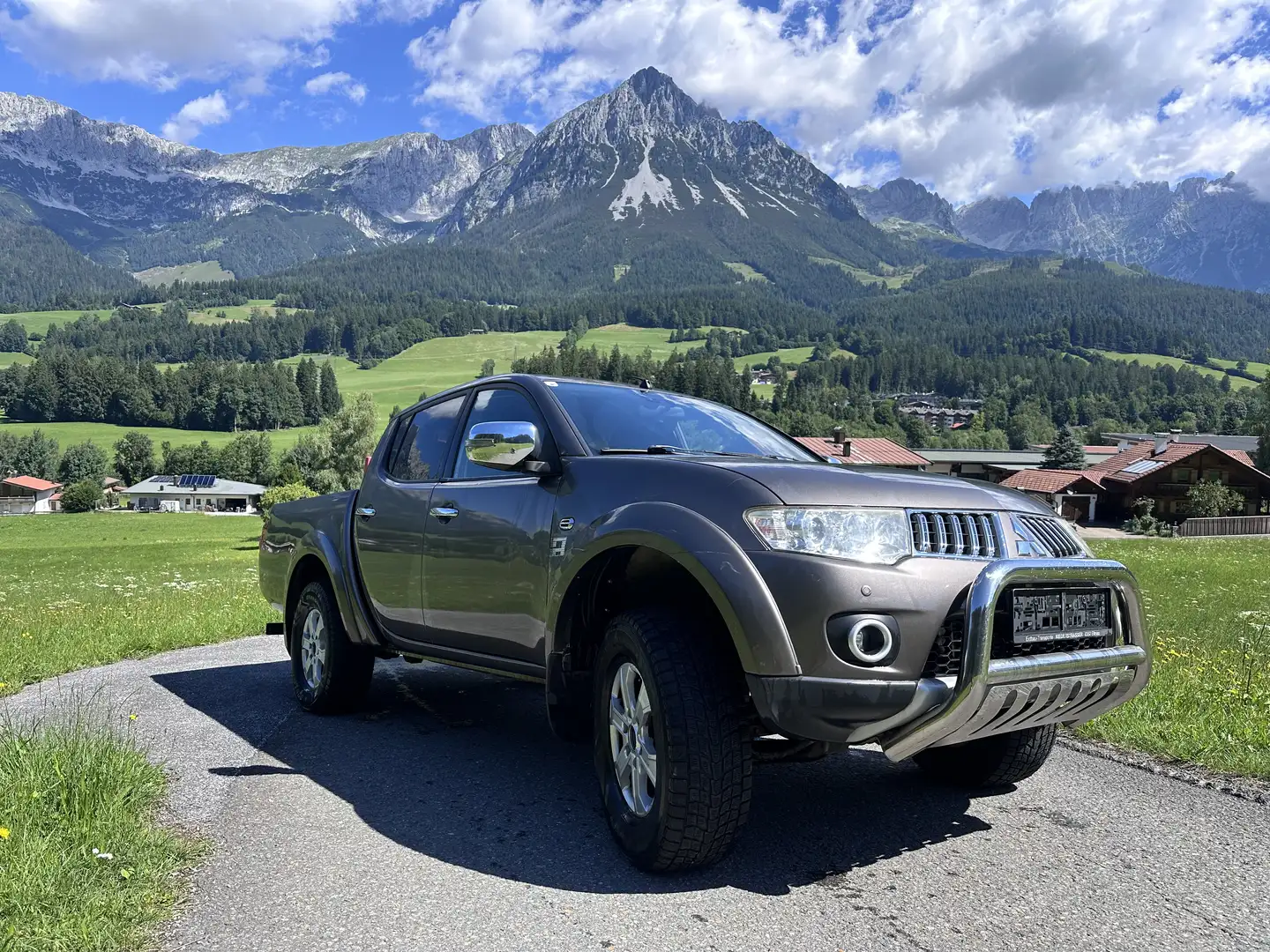 Mitsubishi L200 IV/Triton Braun - 1