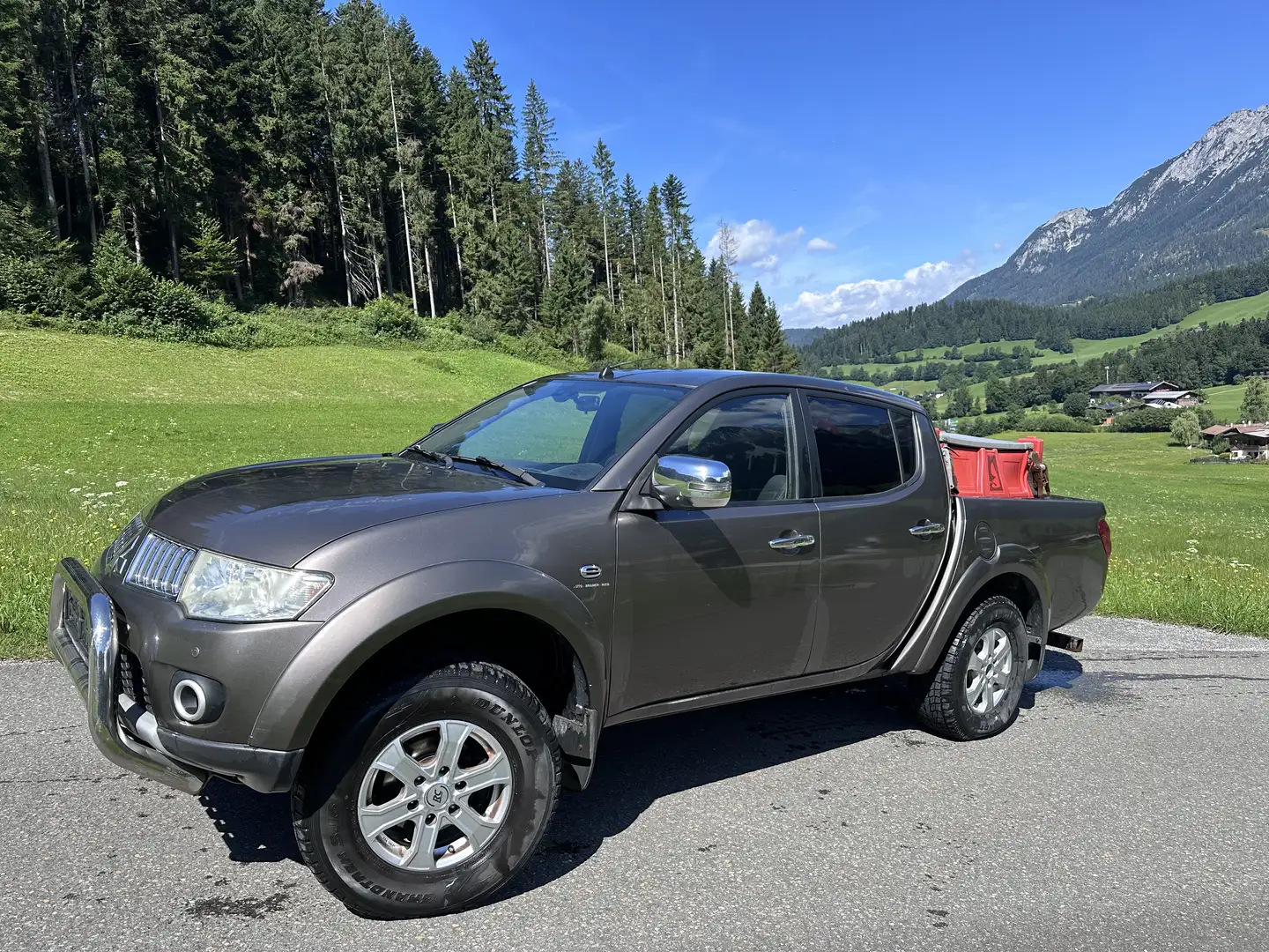 Mitsubishi L200 IV/Triton Braun - 2