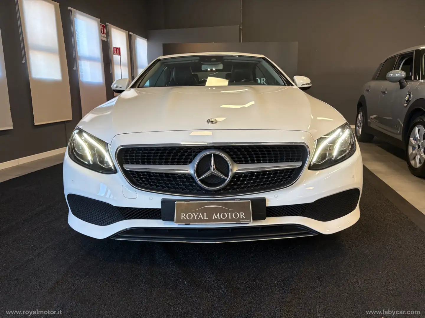 Mercedes-Benz E 220 E 220 d Auto Cabrio Blanc - 2
