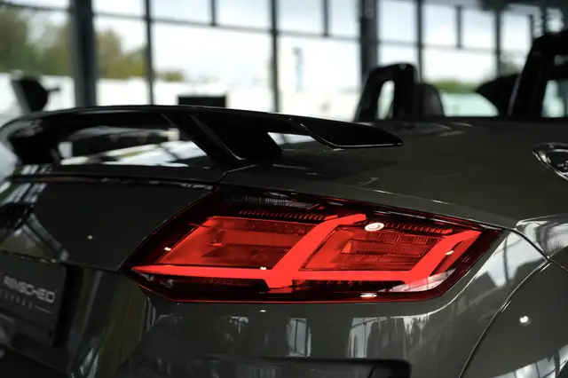 Audi TT view 15
