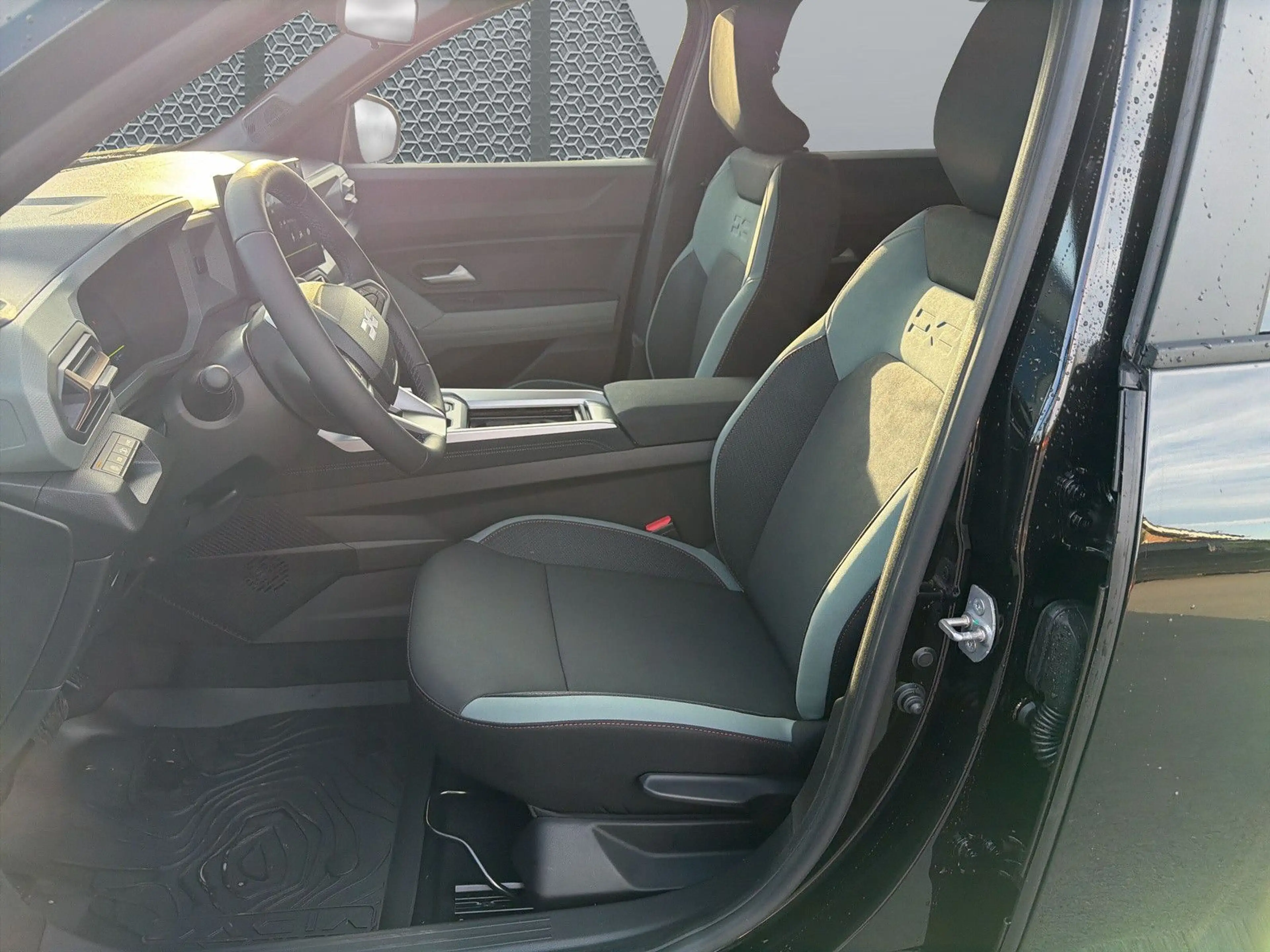 Dacia Bigster Extreme HYBRID 155  Navi Kamera LED — photo 6