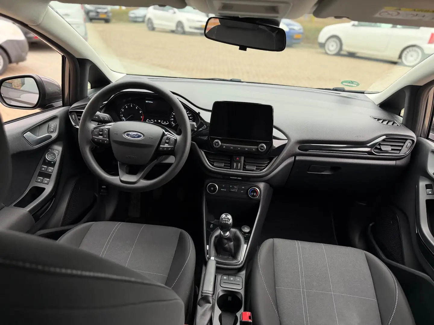 Ford Fiesta 1.0 EcoBoost Connected ST Line Airco Naci Cruise C Grau - 2