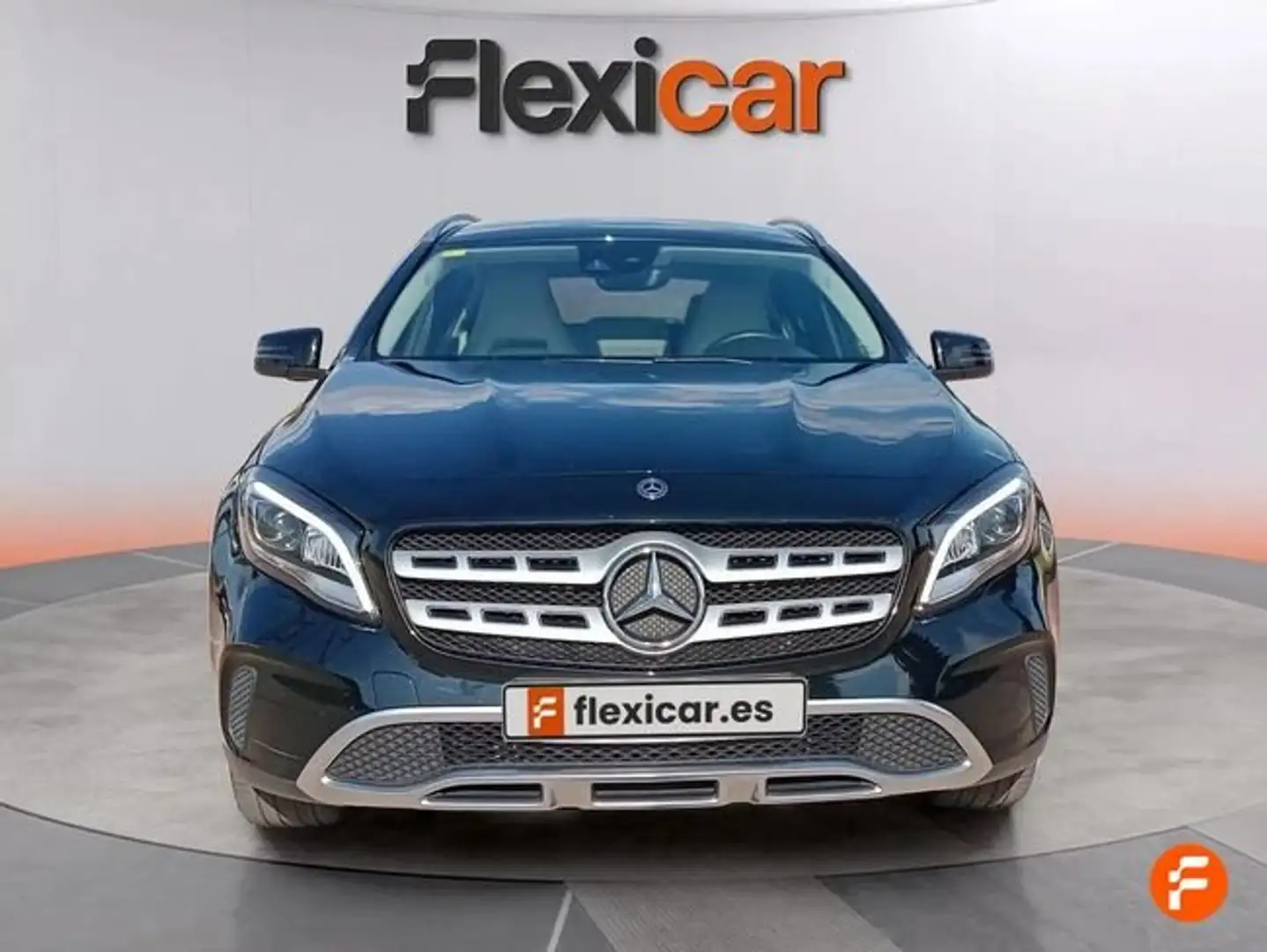 Mercedes-Benz GLA 200 200d Urban Noir - 2