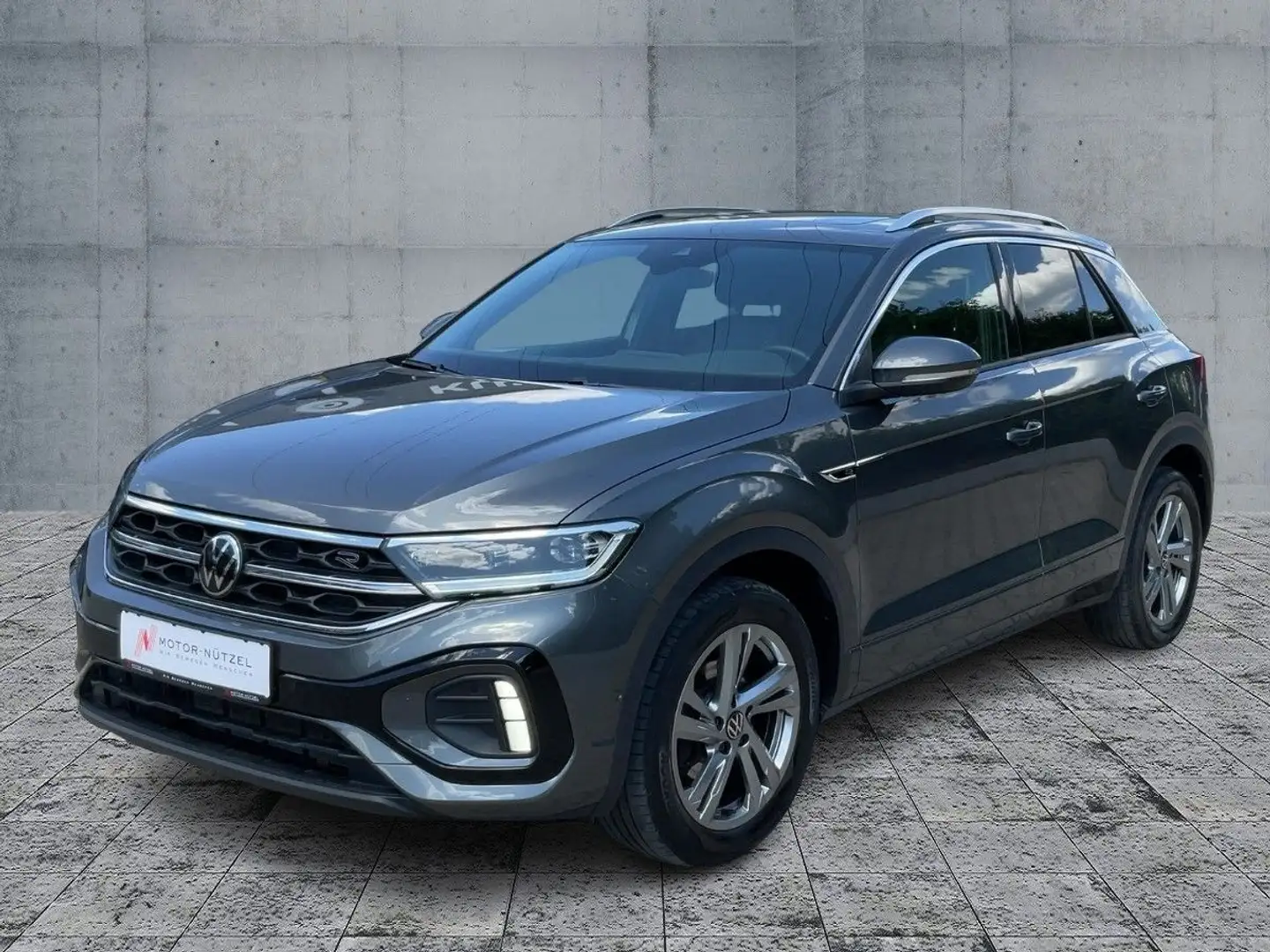 Volkswagen T-Roc 1.5 TSI DSG R-LINE LEDplus+APP+PANO+DAB+17 Grau - 2