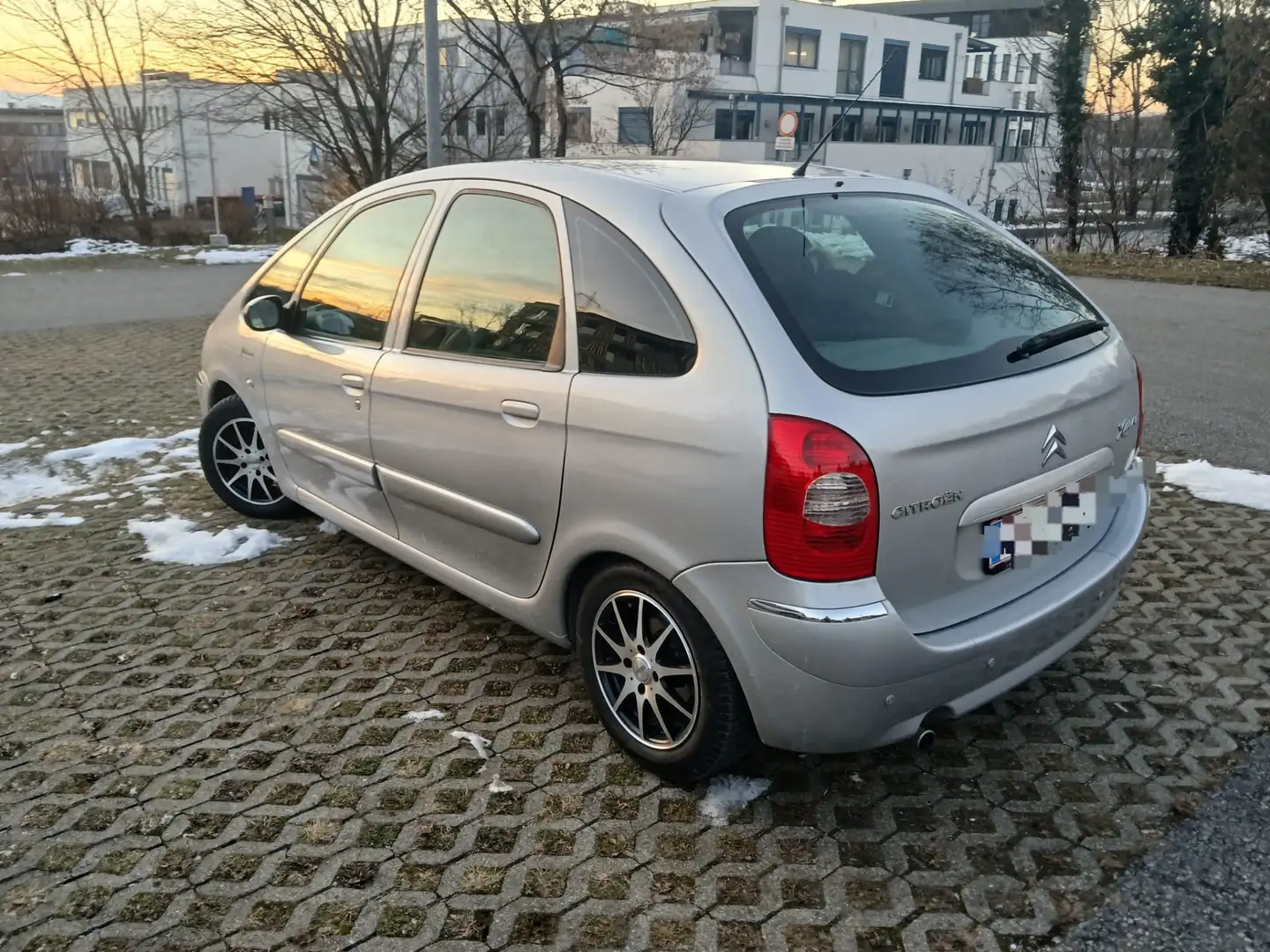 Citroen Xsara Picasso 1,6i Family - 1