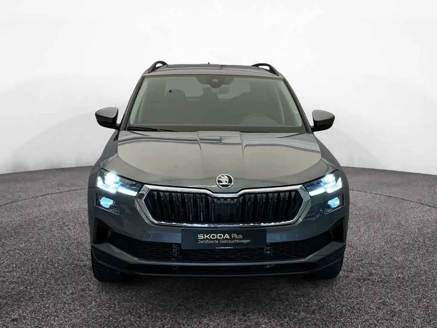 Skoda Karoq Selection 1,5 TSI DSG *NAV*PANO*MATRIX*AHK Grau - 2