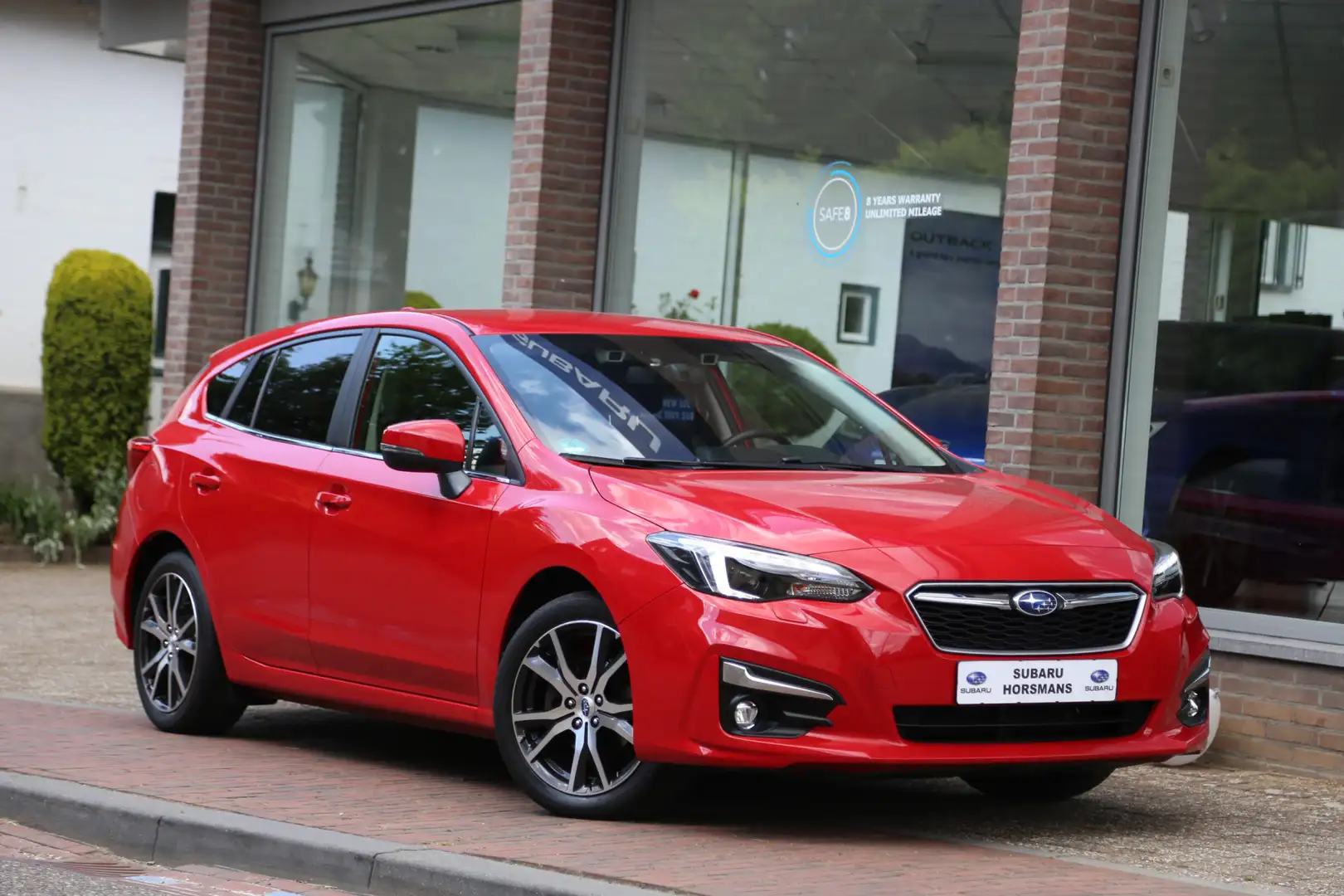 Subaru Impreza 1.6i 4WD Luxury Automaat Navi LED Camera Rojo - 1