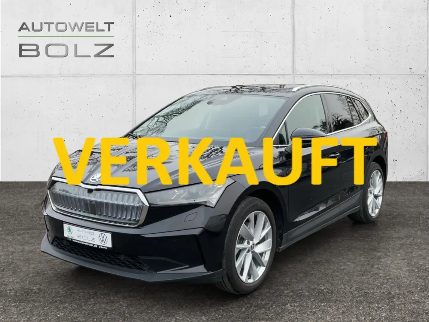 Skoda Enyaq Suite 80 HUD Navi Leder DigiCock ACC Apple CarPlay Schwarz - 1