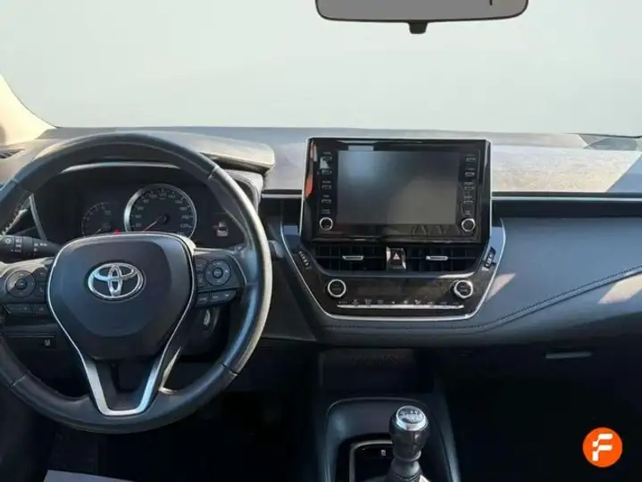 Toyota Auris 2022, foto 10