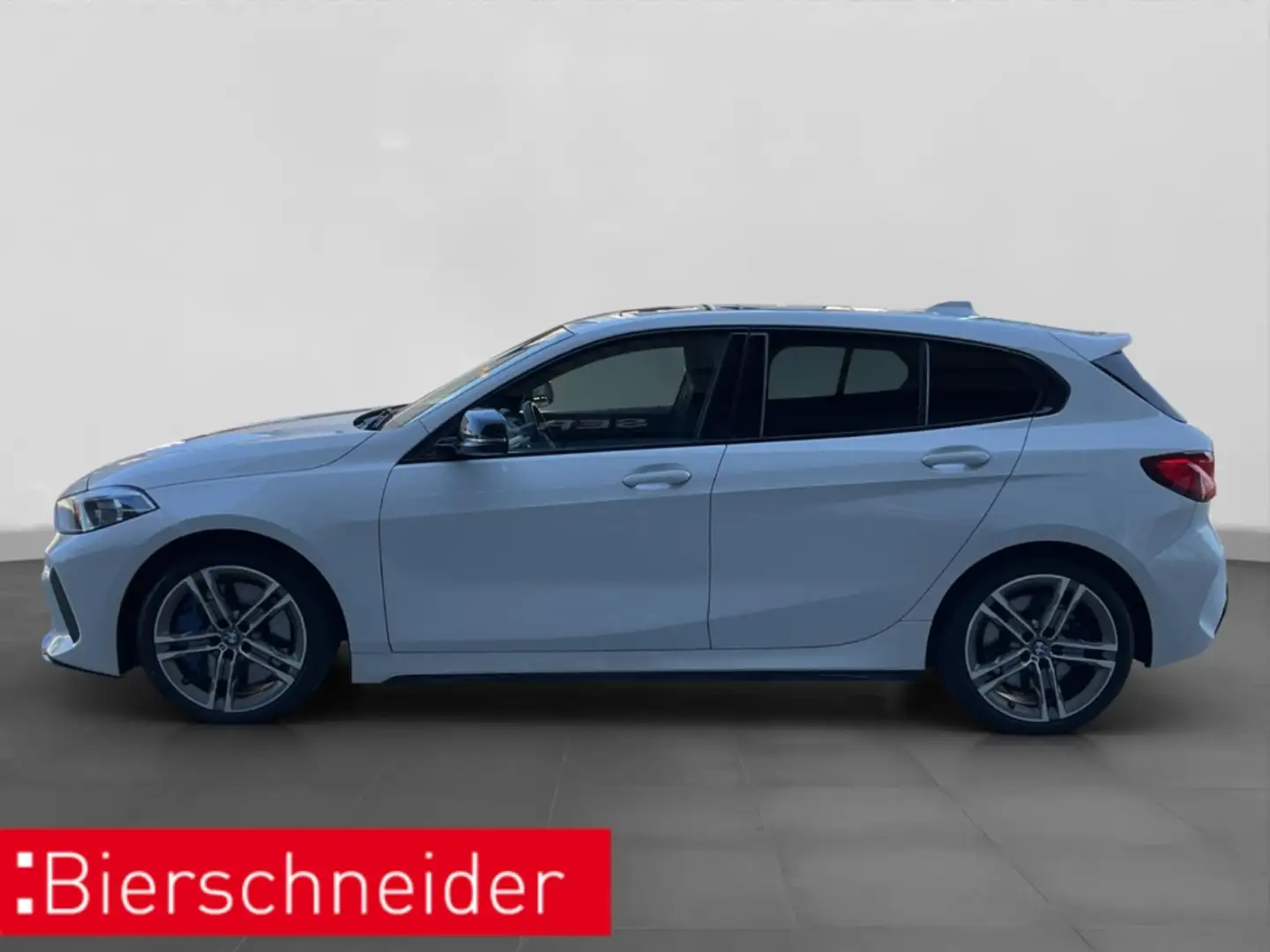 BMW 135 i xDrive White - 2