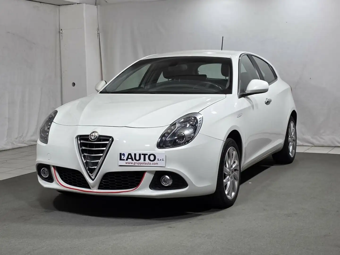 Alfa Romeo Giulietta 1.4 t. Distinctive 120cv E6 Blanc - 1