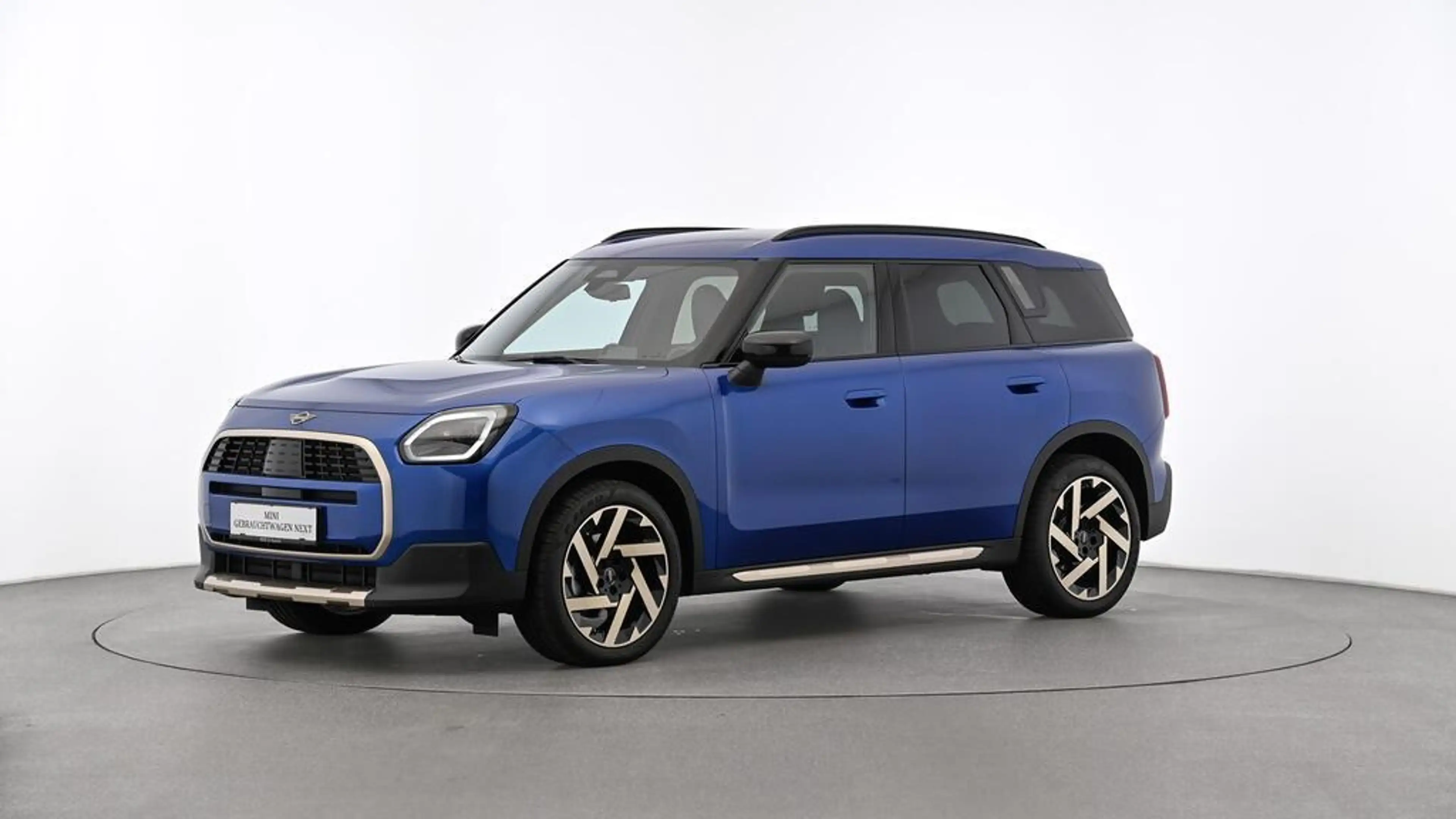 MINI Countryman D — photo 2