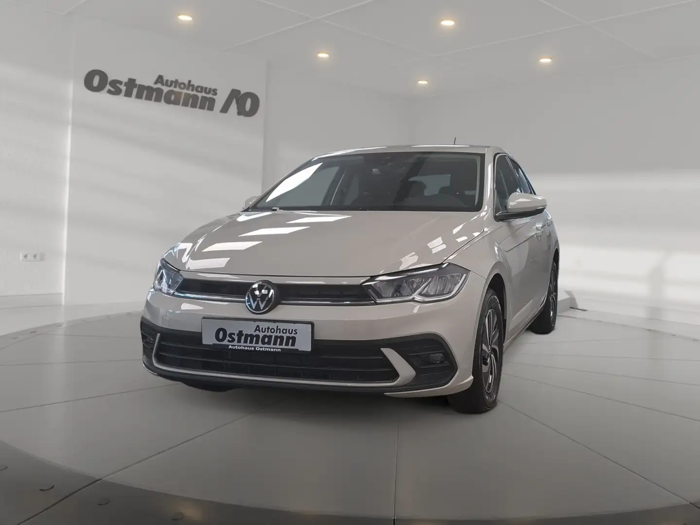 Volkswagen Polo VI 1.0 TSI Life LM RFK LED Virtual PDC SHZ Grijs - 1