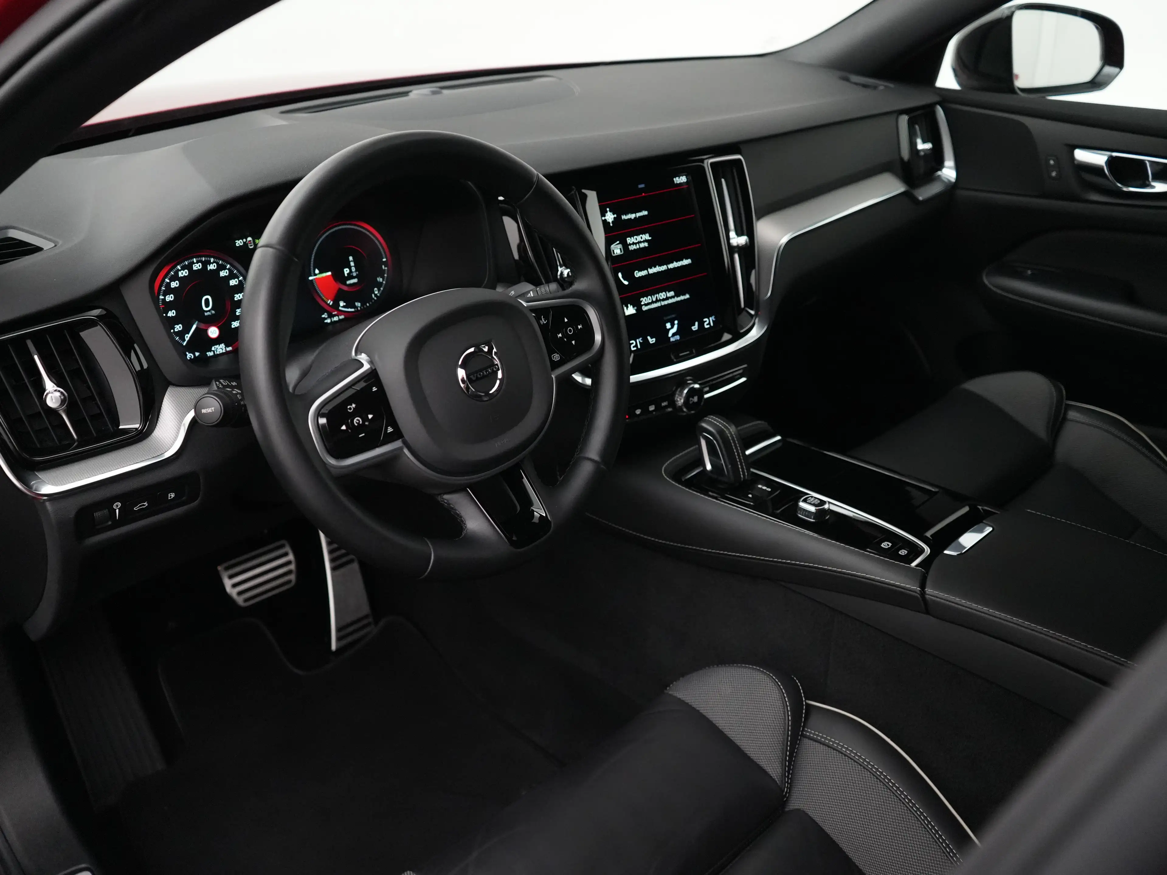 Volvo S60 T8 Plus Dark AWD | 360 | Sportstoelen | Adaptive C — photo 9