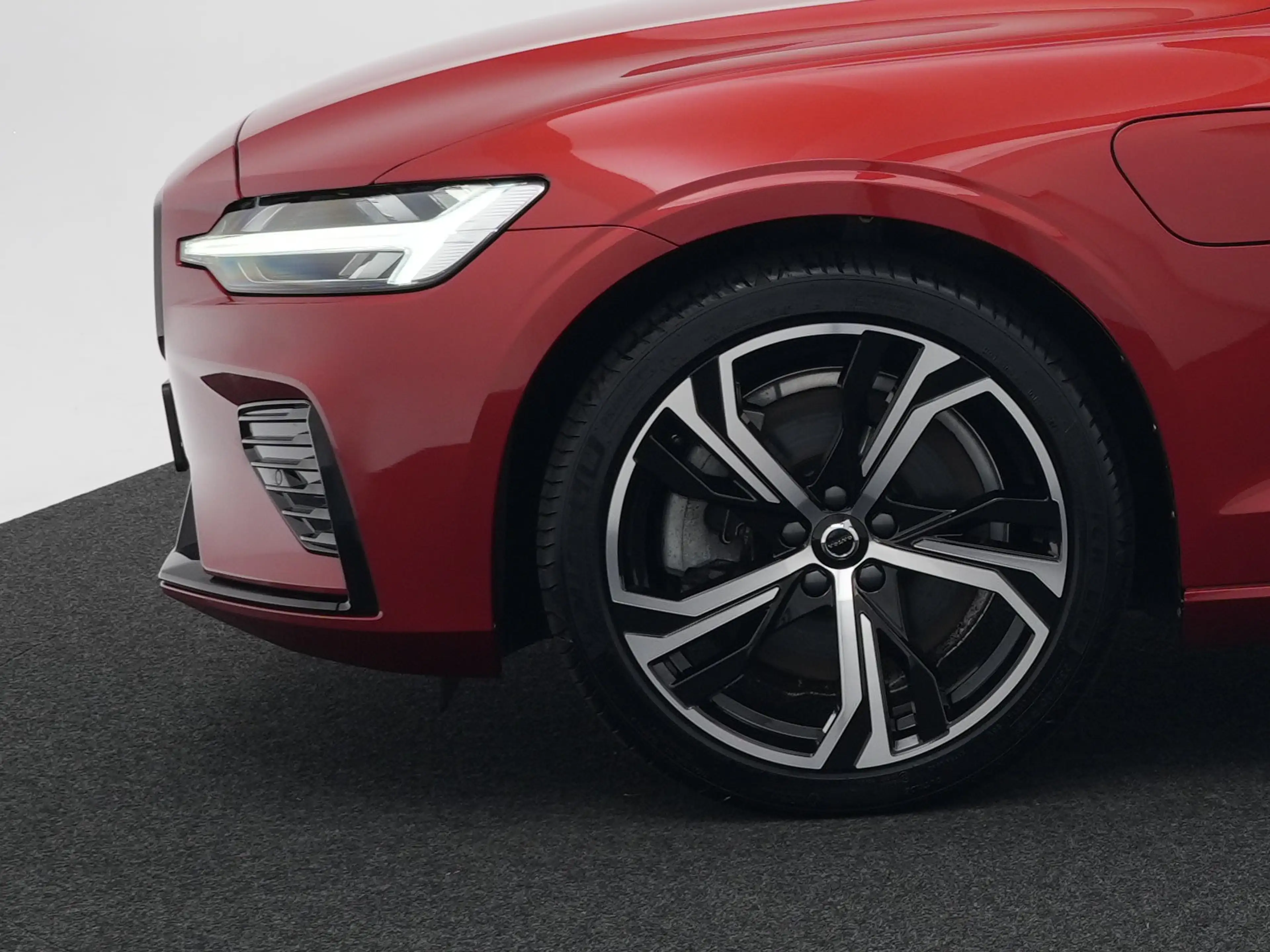 Volvo S60 T8 Plus Dark AWD | 360 | Sportstoelen | Adaptive C — photo 16