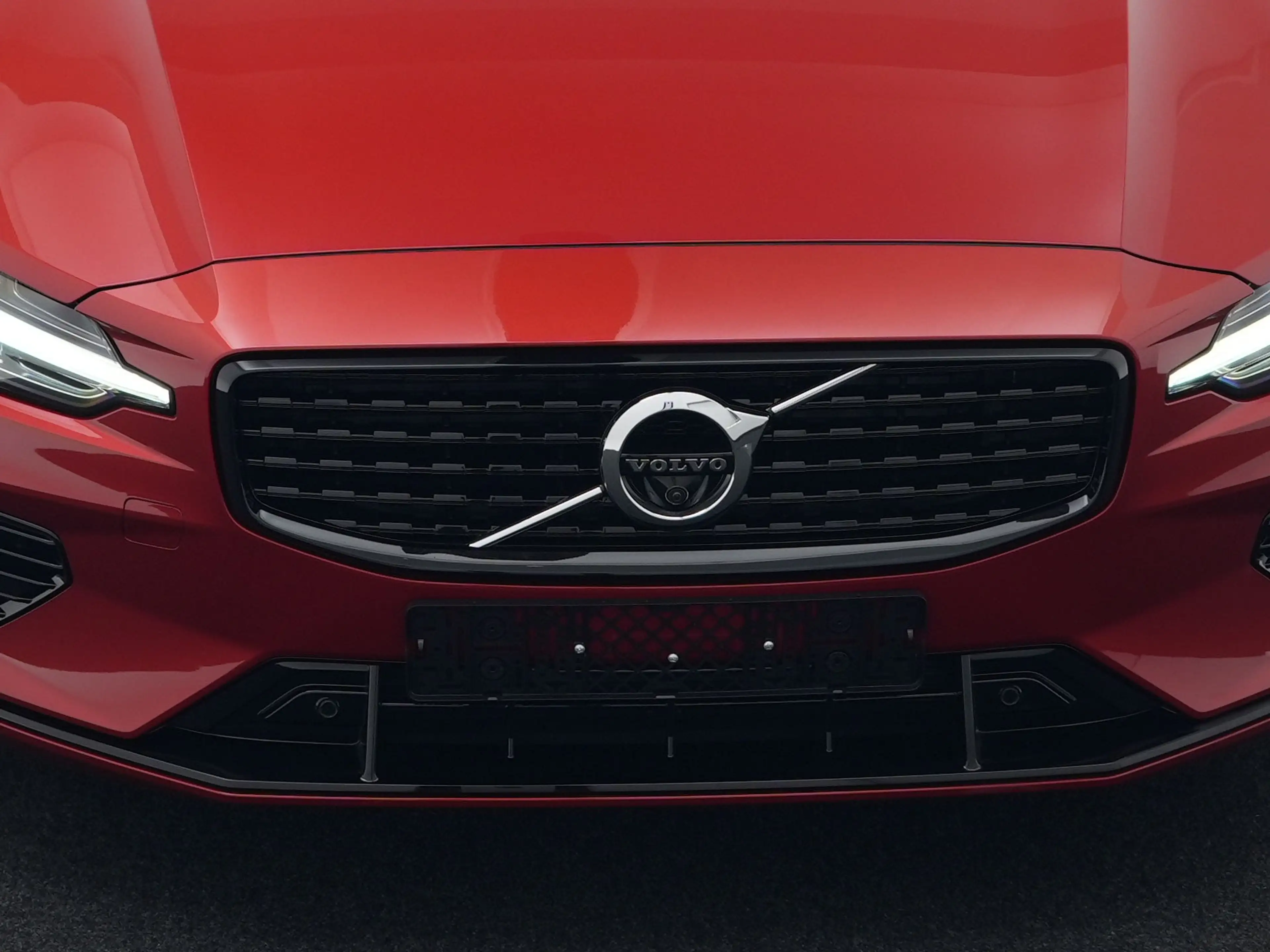 Volvo S60 T8 Plus Dark AWD | 360 | Sportstoelen | Adaptive C — photo 33