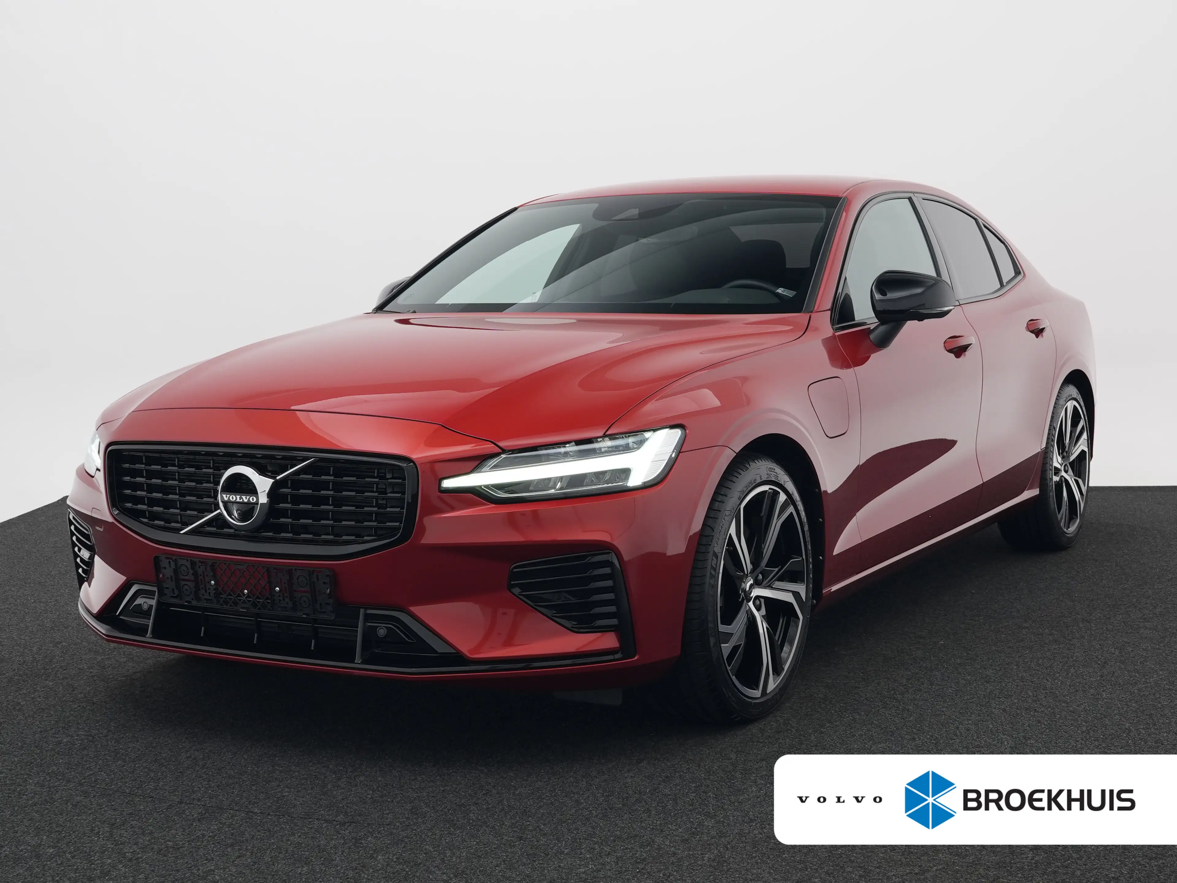 Volvo S60 T8 Plus Dark AWD | 360 | Sportstoelen | Adaptive C