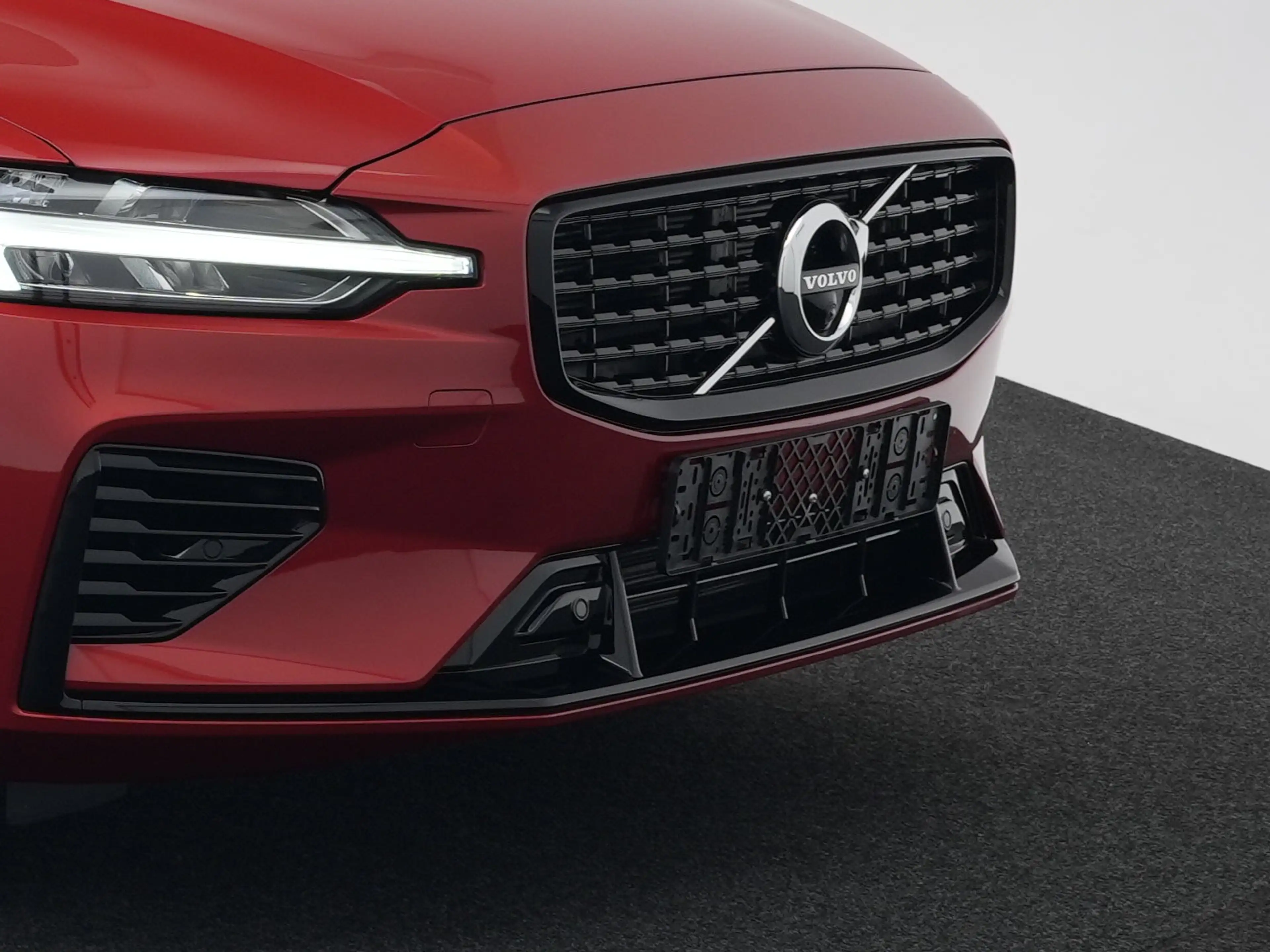 Volvo S60 T8 Plus Dark AWD | 360 | Sportstoelen | Adaptive C — photo 28