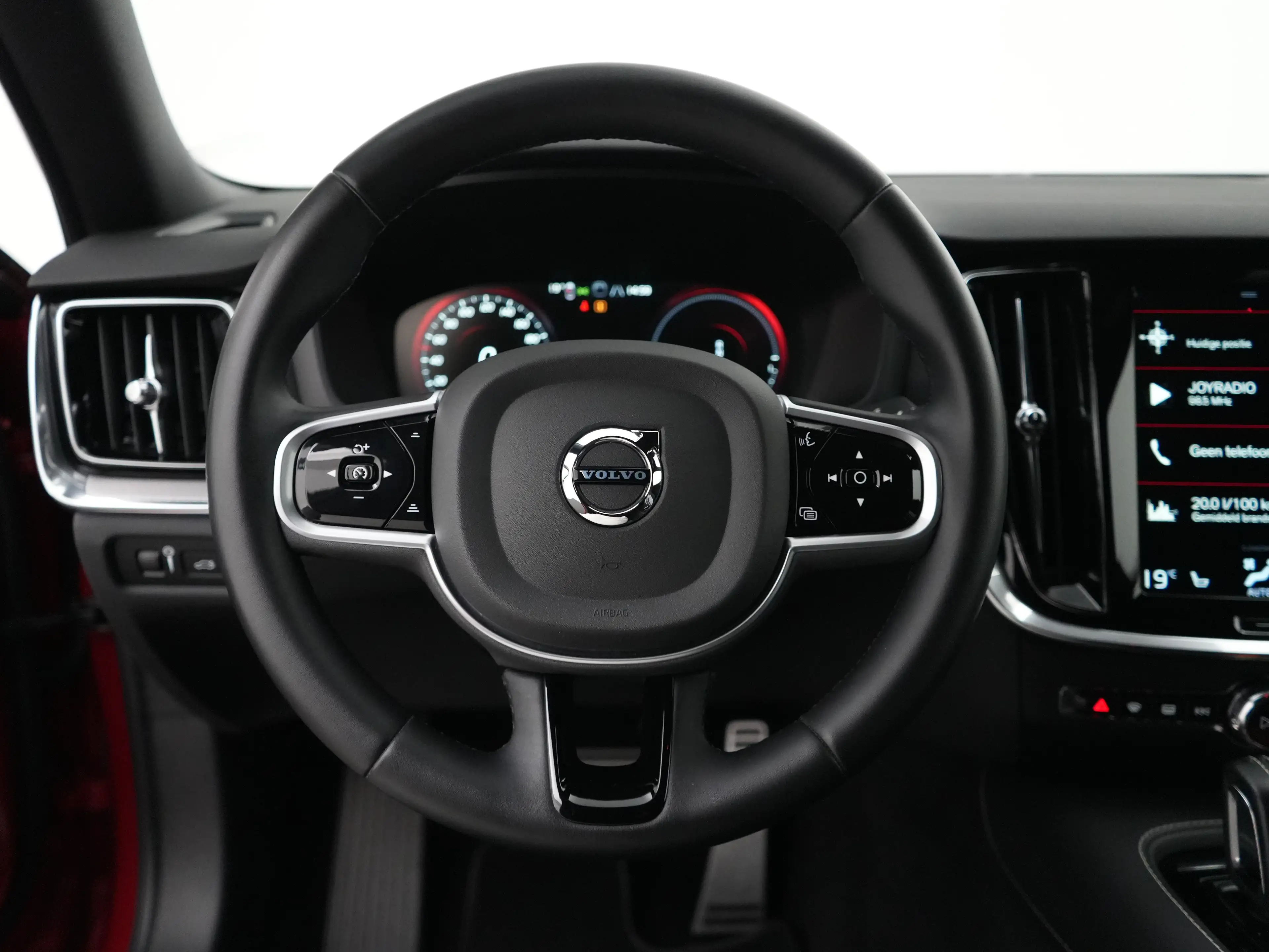 Volvo S60 T8 Plus Dark AWD | 360 | Sportstoelen | Adaptive C — photo 30